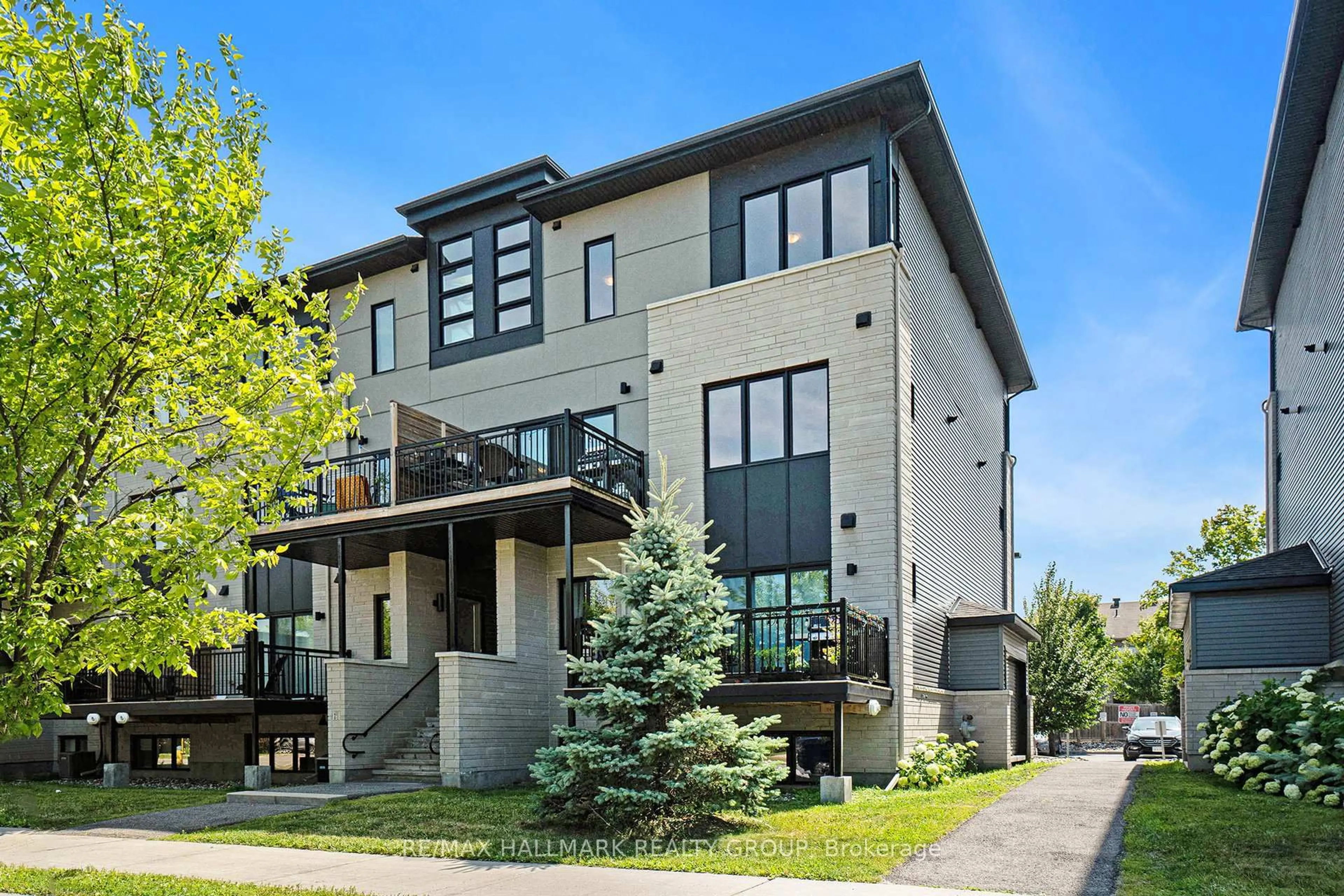 Home with brick exterior material, street for 450 Via Verona Ave #C, Ottawa Ontario K2J 6B3