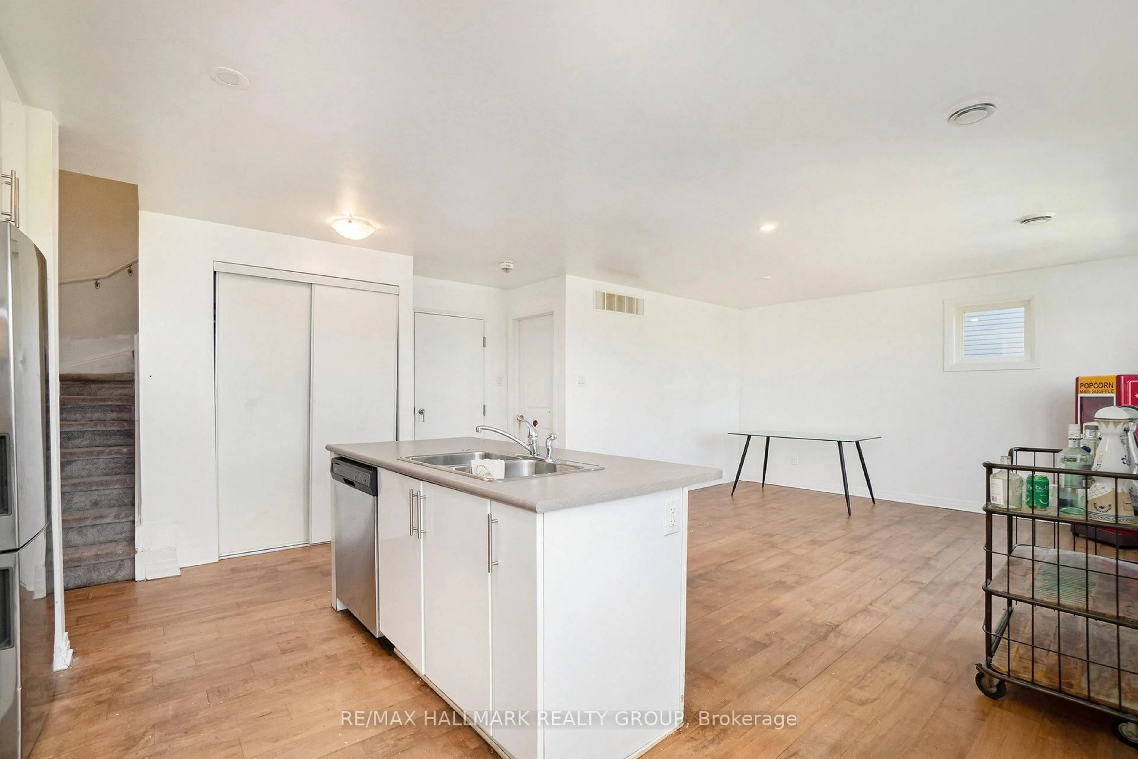 Standard kitchen, unknown for 450 Via Verona Ave #C, Ottawa Ontario K2J 6B3