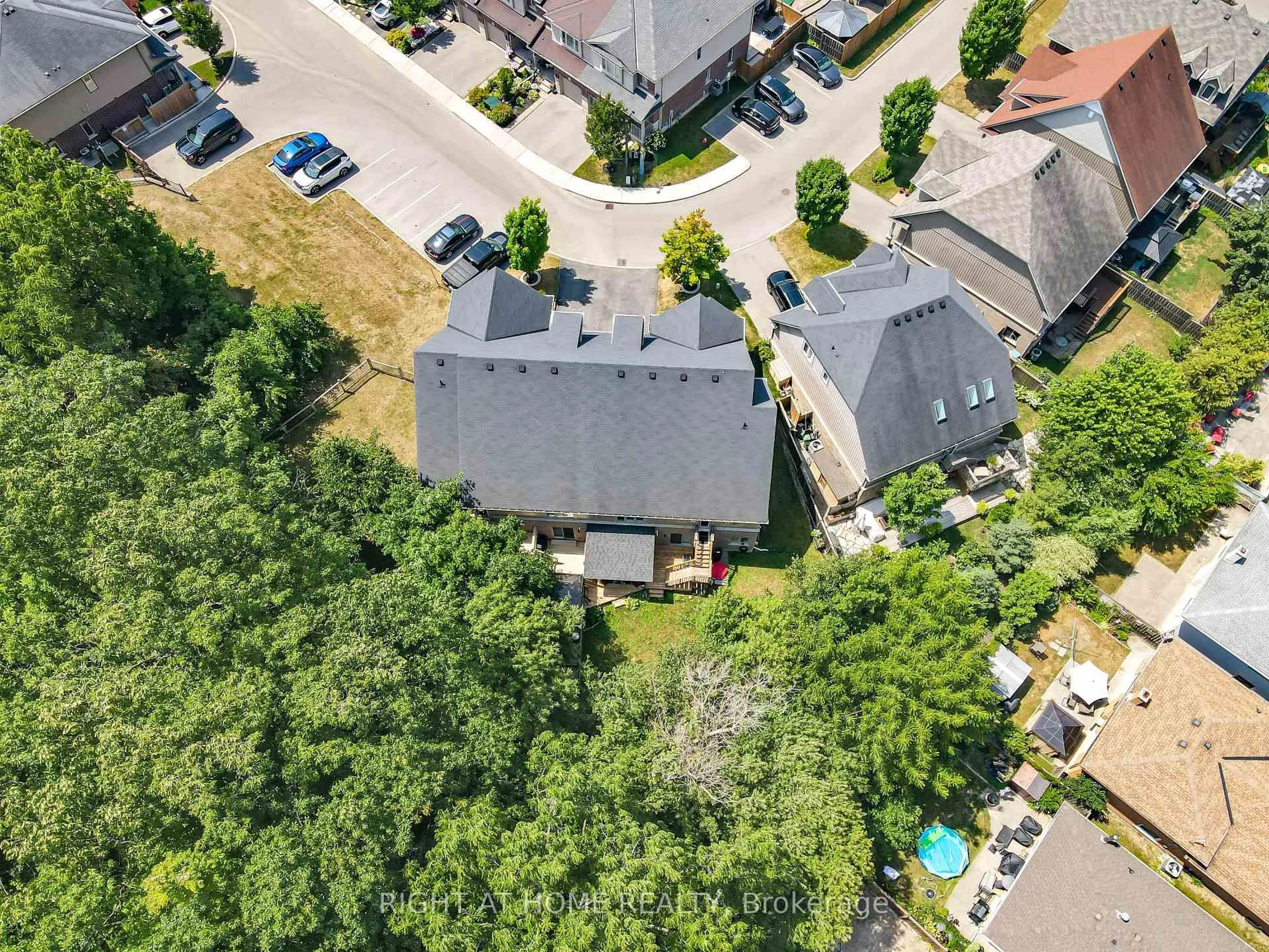 A pic from outside/outdoor area/front of a property/back of a property/a pic from drone, street for 18 Rolling Lane, Hamilton Ontario L8K 0A1