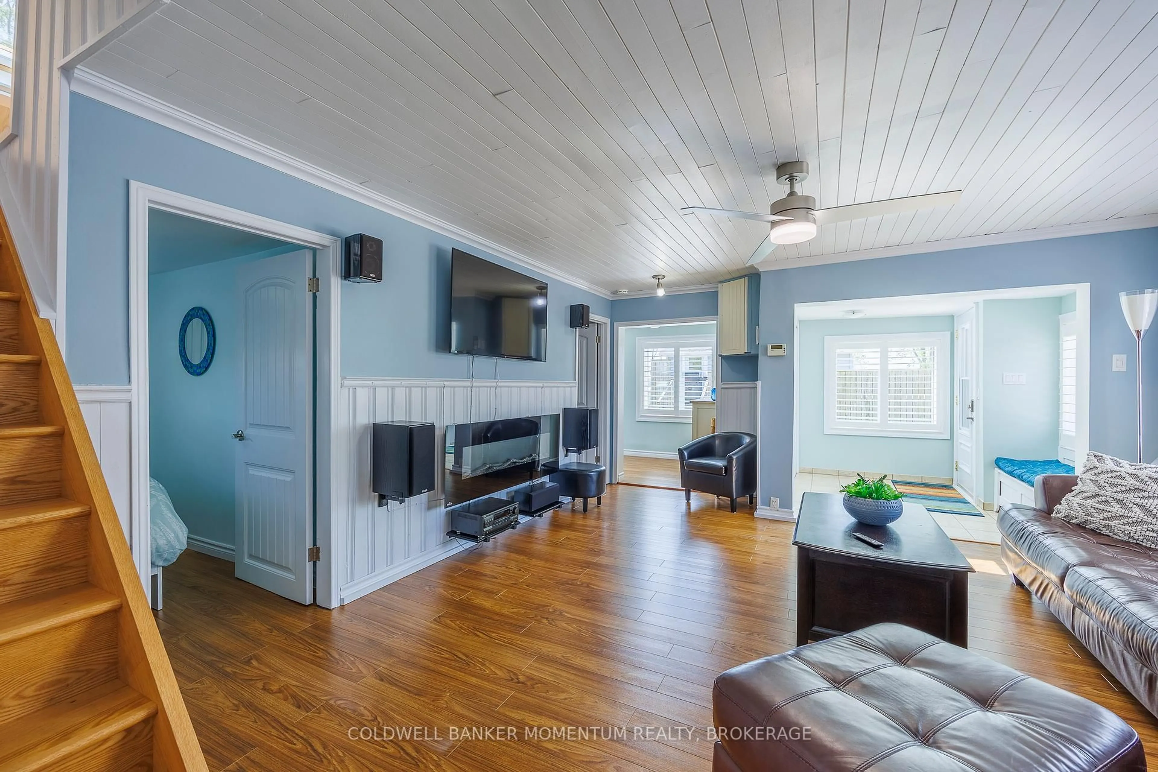 Living room with furniture, wood/laminate floor for 24 Private Lane, Norfolk Ontario N0E 1M0