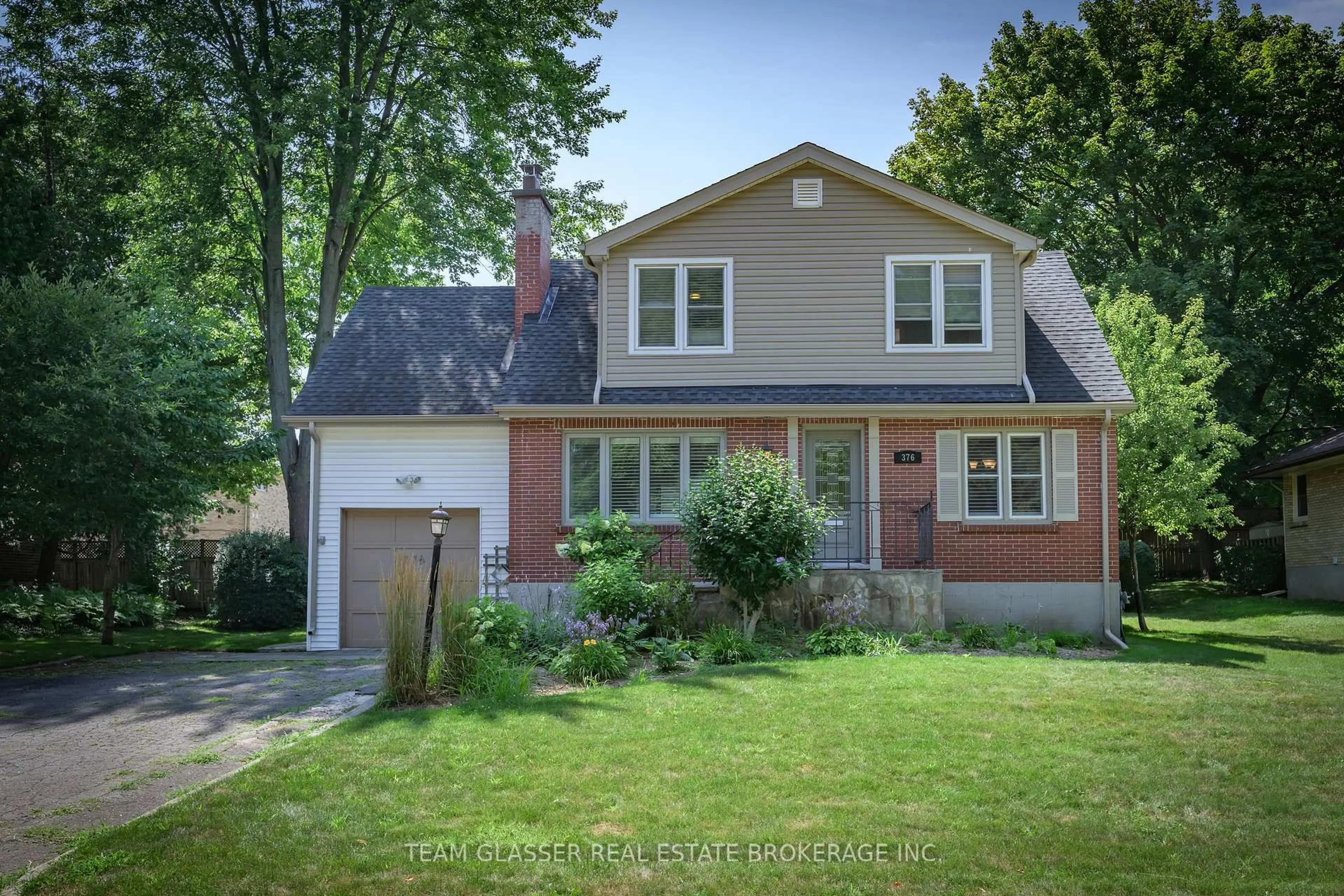 Unknown for 376 Cedar Ave, London North Ontario N6G 1E7