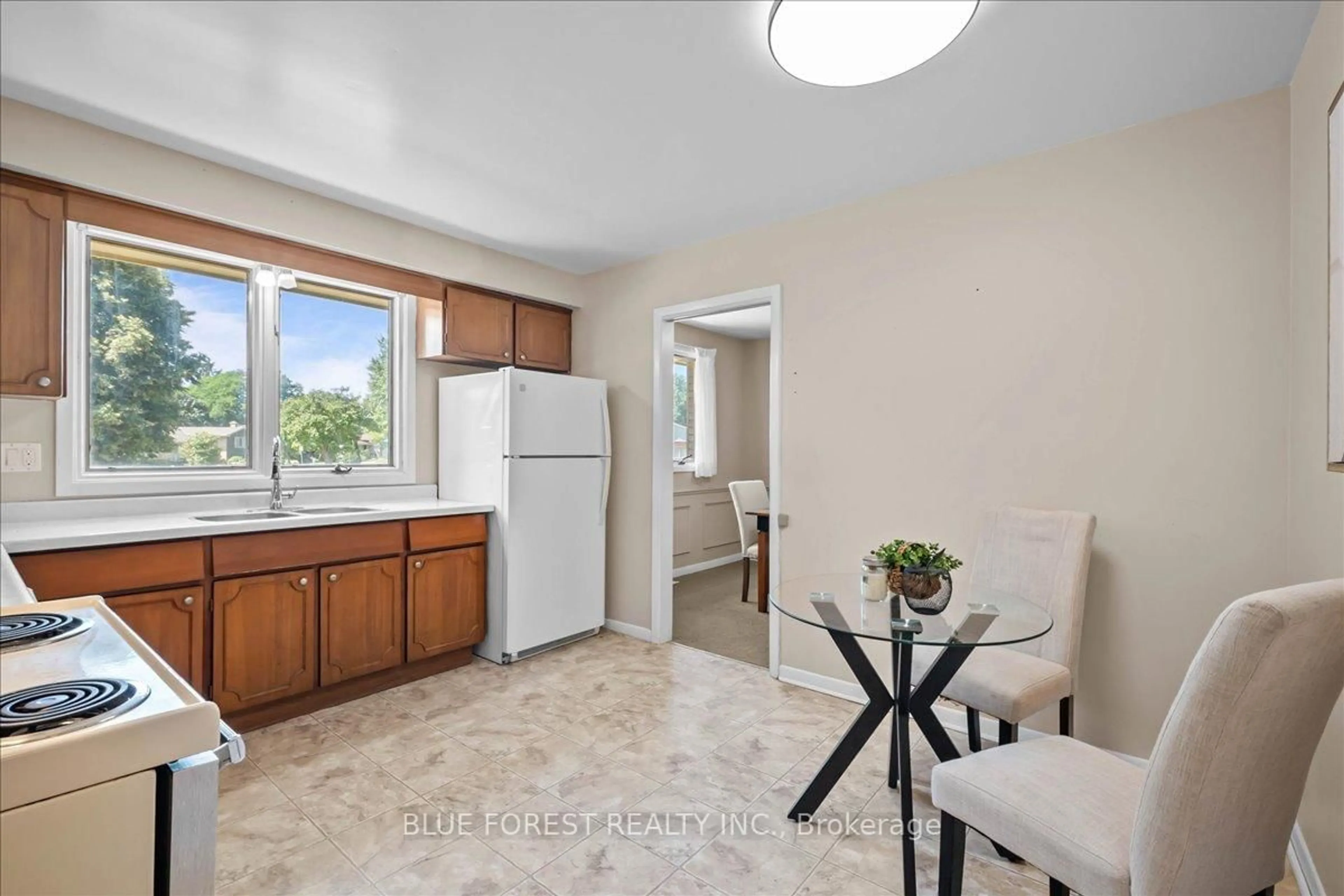 Unknown for 1451 Stoneybrook Cres, London North Ontario N5X 1C3