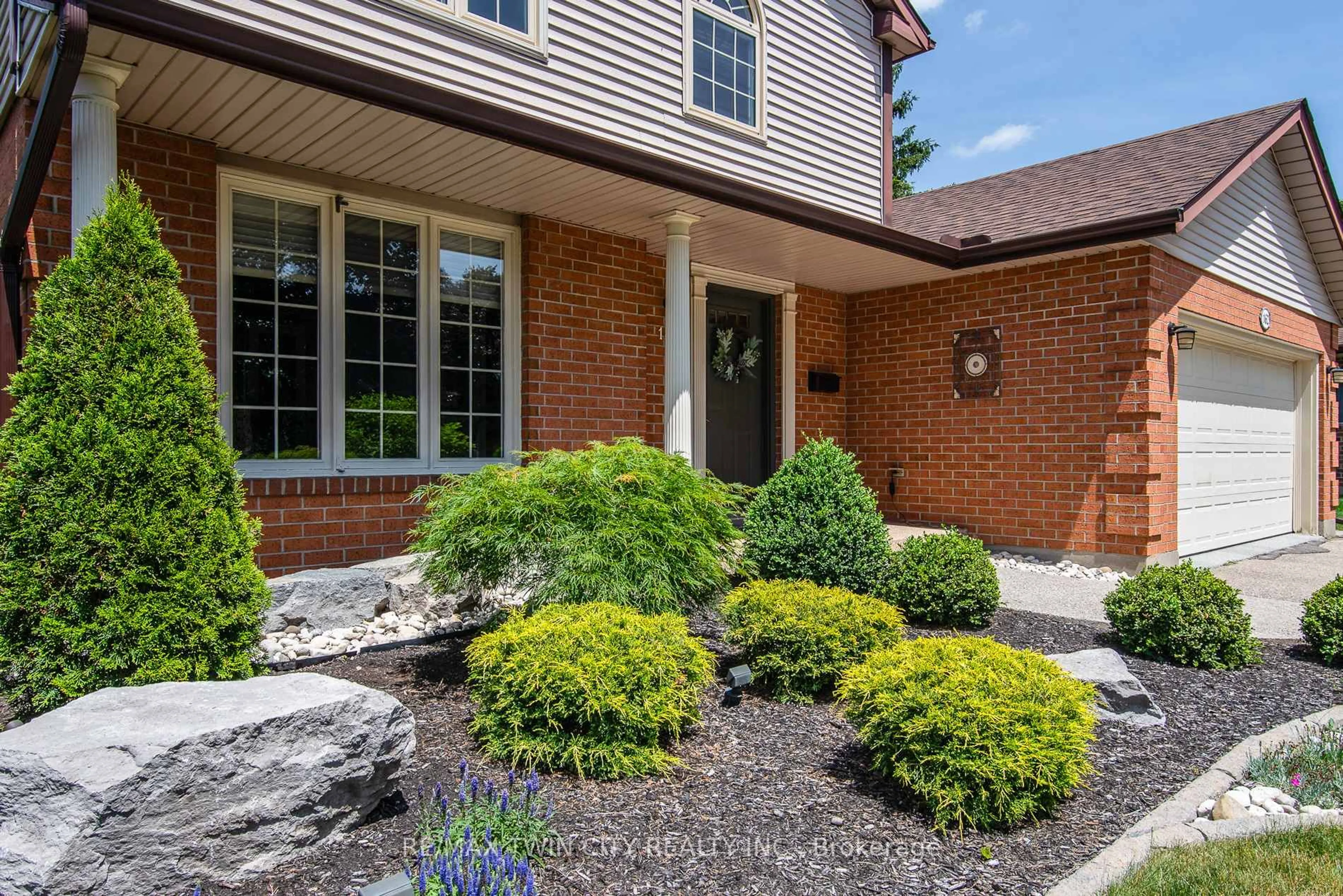 Home with brick exterior material, street for 162 Ambleside Crt, Waterloo Ontario N2K 3E4