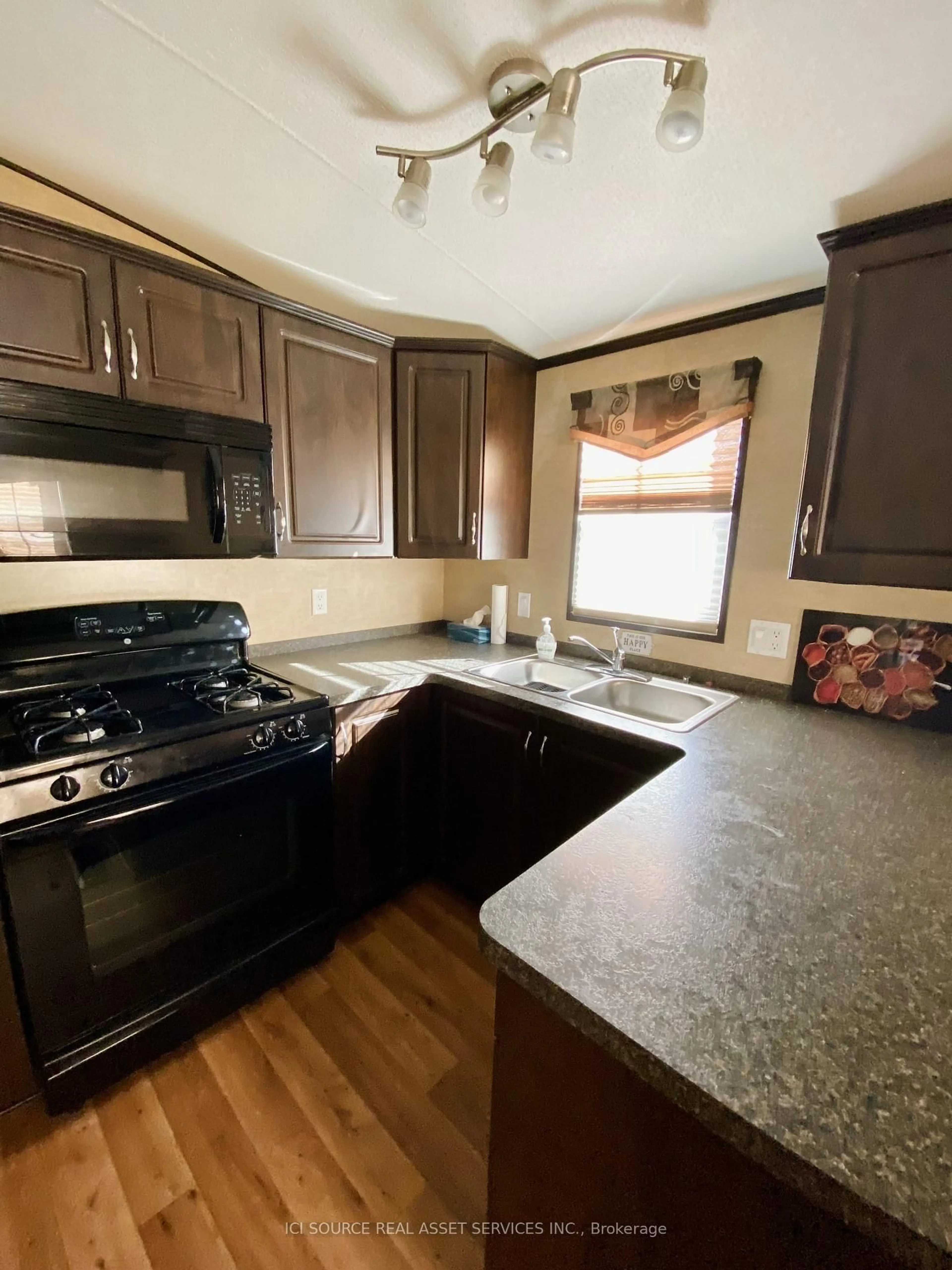 Standard kitchen, unknown for 486 County Road 18 #TPL08, Prince Edward County Ontario K0K 1P0