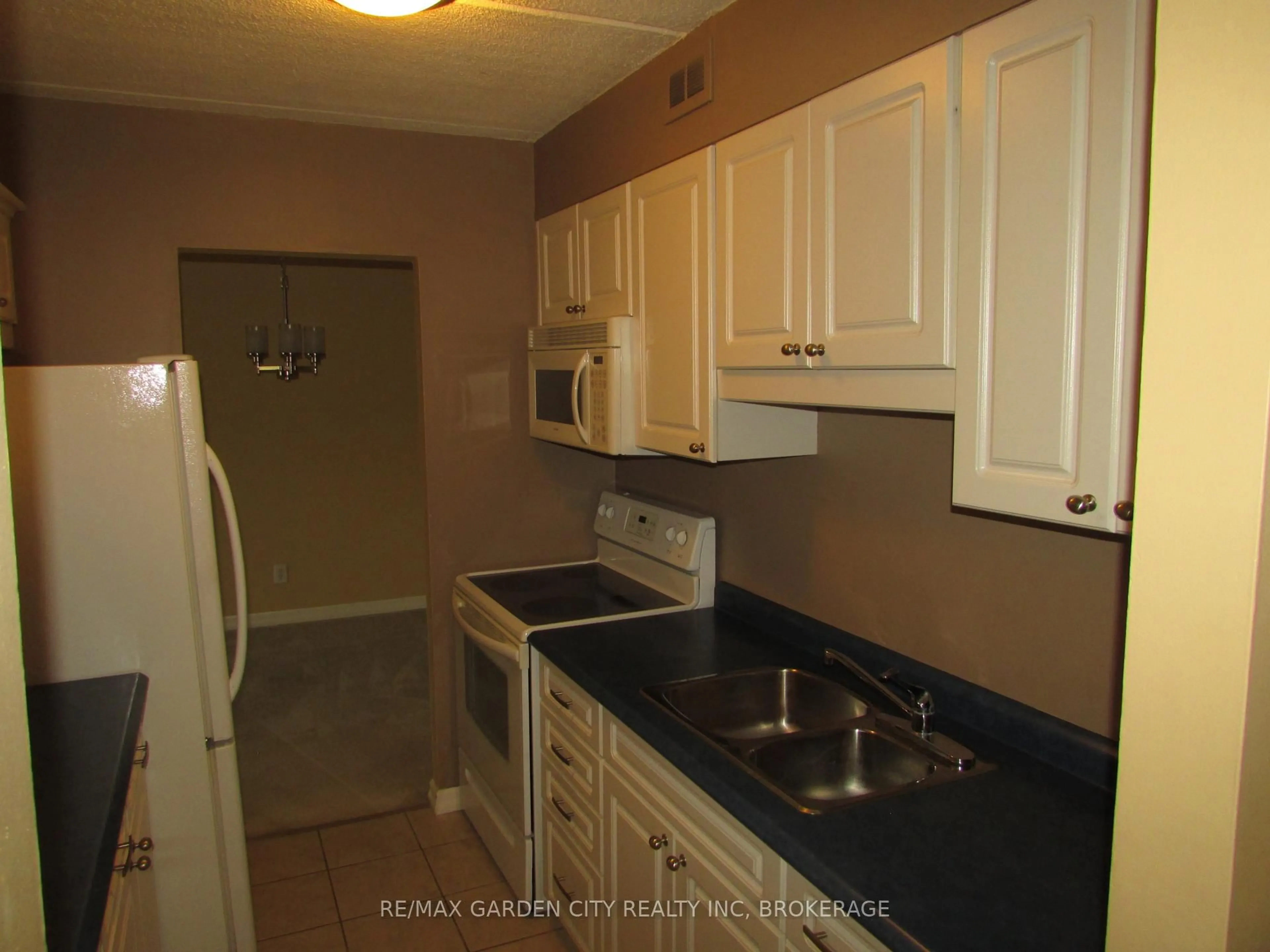 Standard kitchen, unknown for 198 Scott St #215, St. Catharines Ontario L2N 5T3