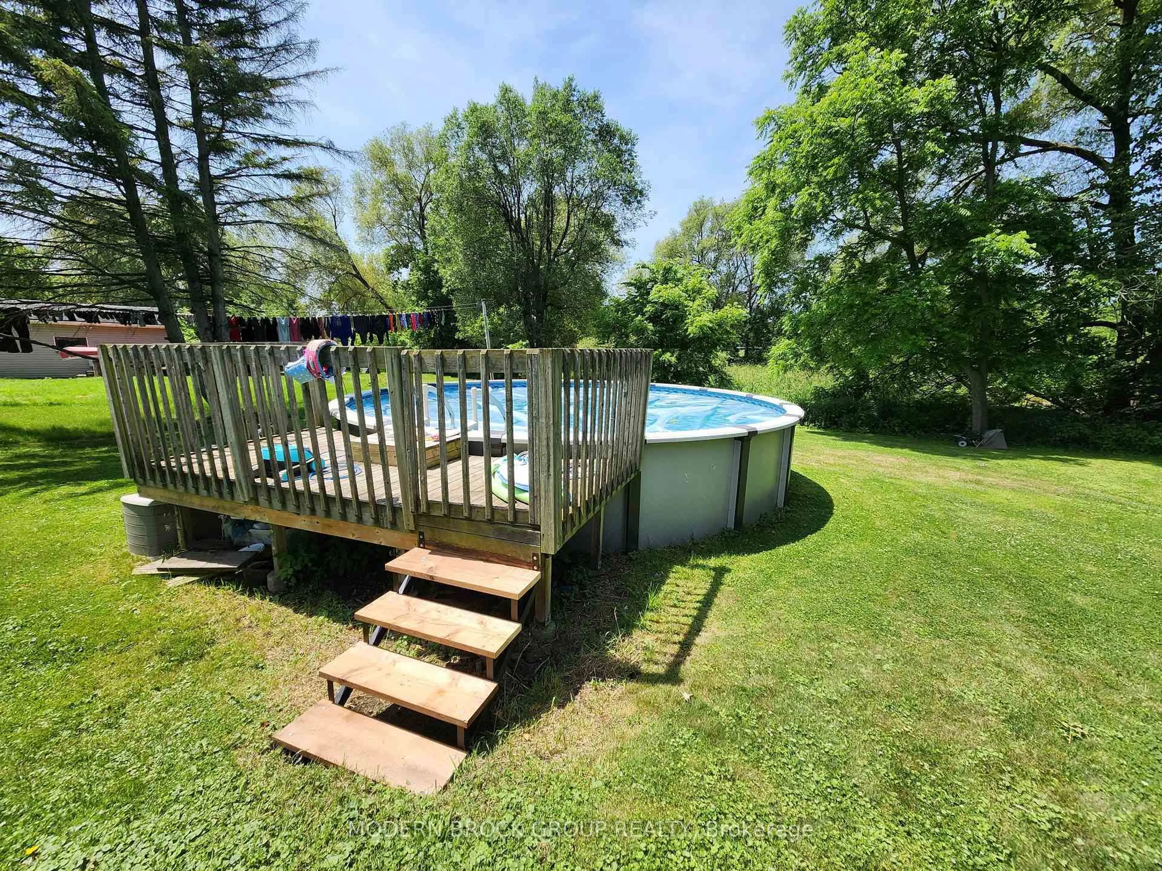 Pool for 4 Main St, Elizabethtown-Kitley Ontario K0E 1M0