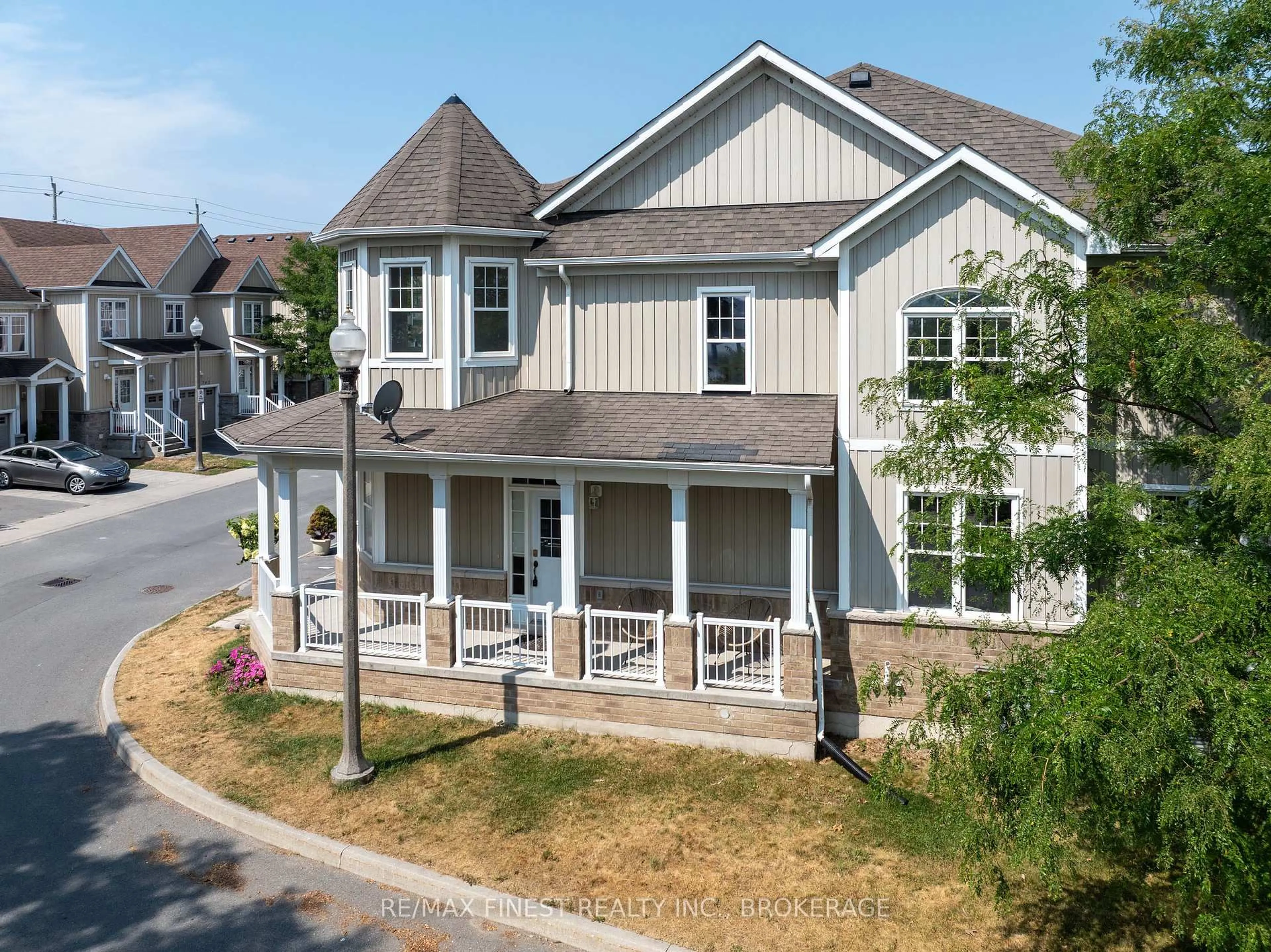 A pic from outside/outdoor area/front of a property/back of a property/a pic from drone, street for 755 Newmarket Lane, Kingston Ontario K7K 0C8