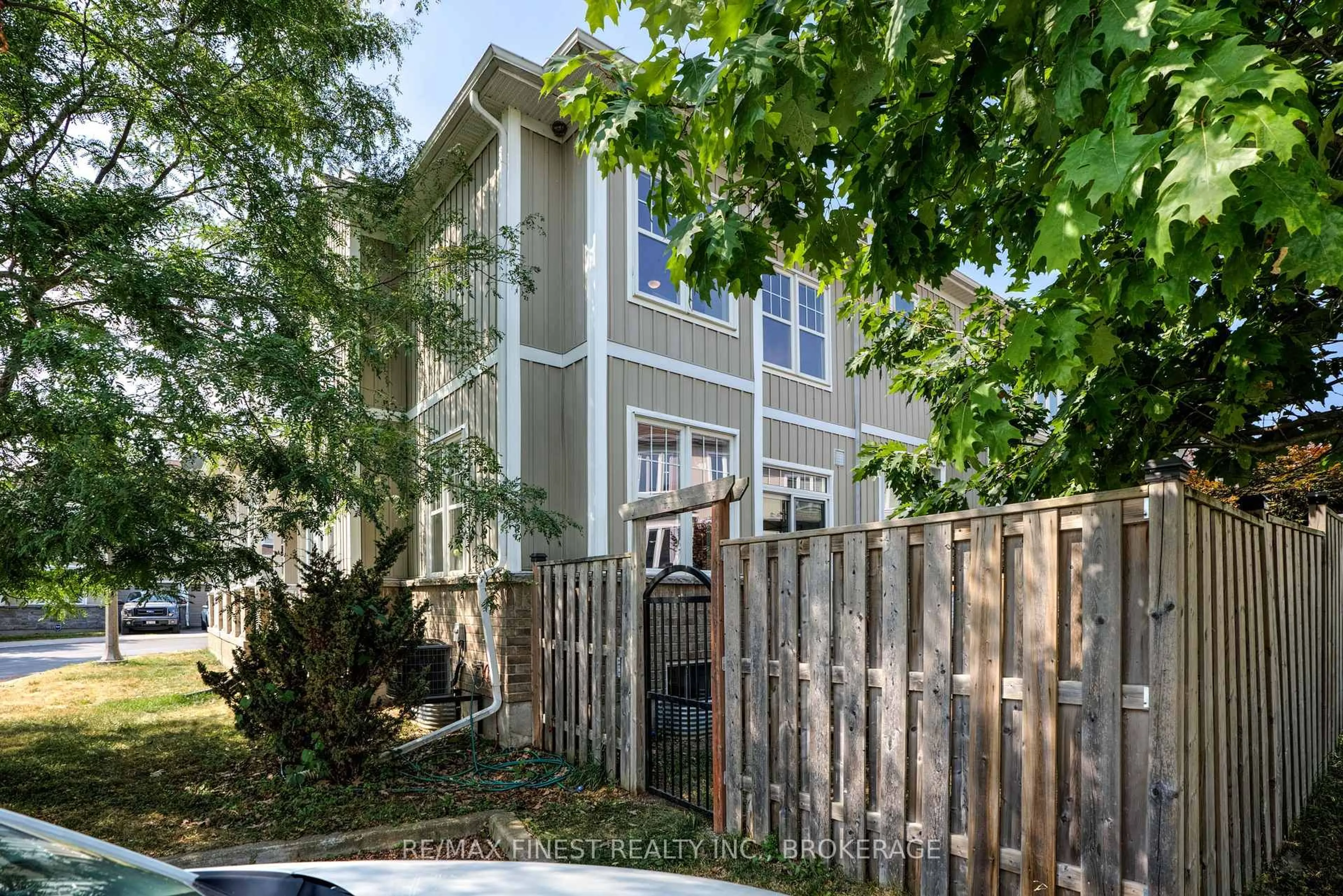 Patio, street for 755 Newmarket Lane, Kingston Ontario K7K 0C8