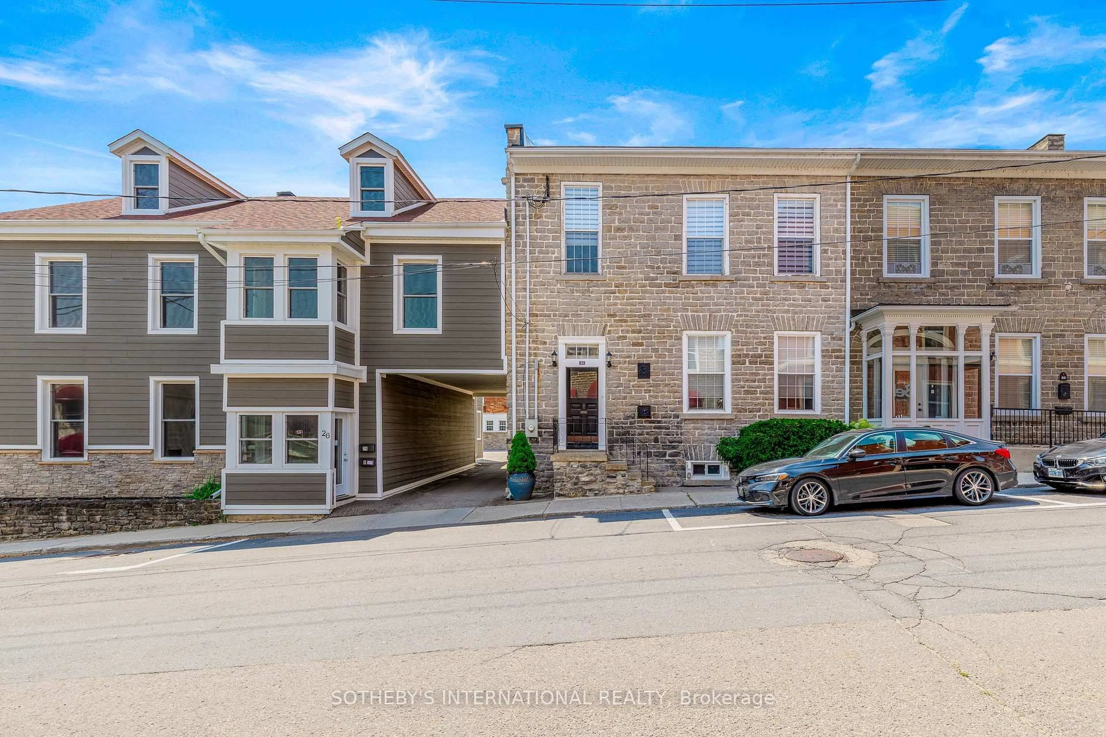 Unknown for 30 Apple St, Brockville Ontario K6V 4X8