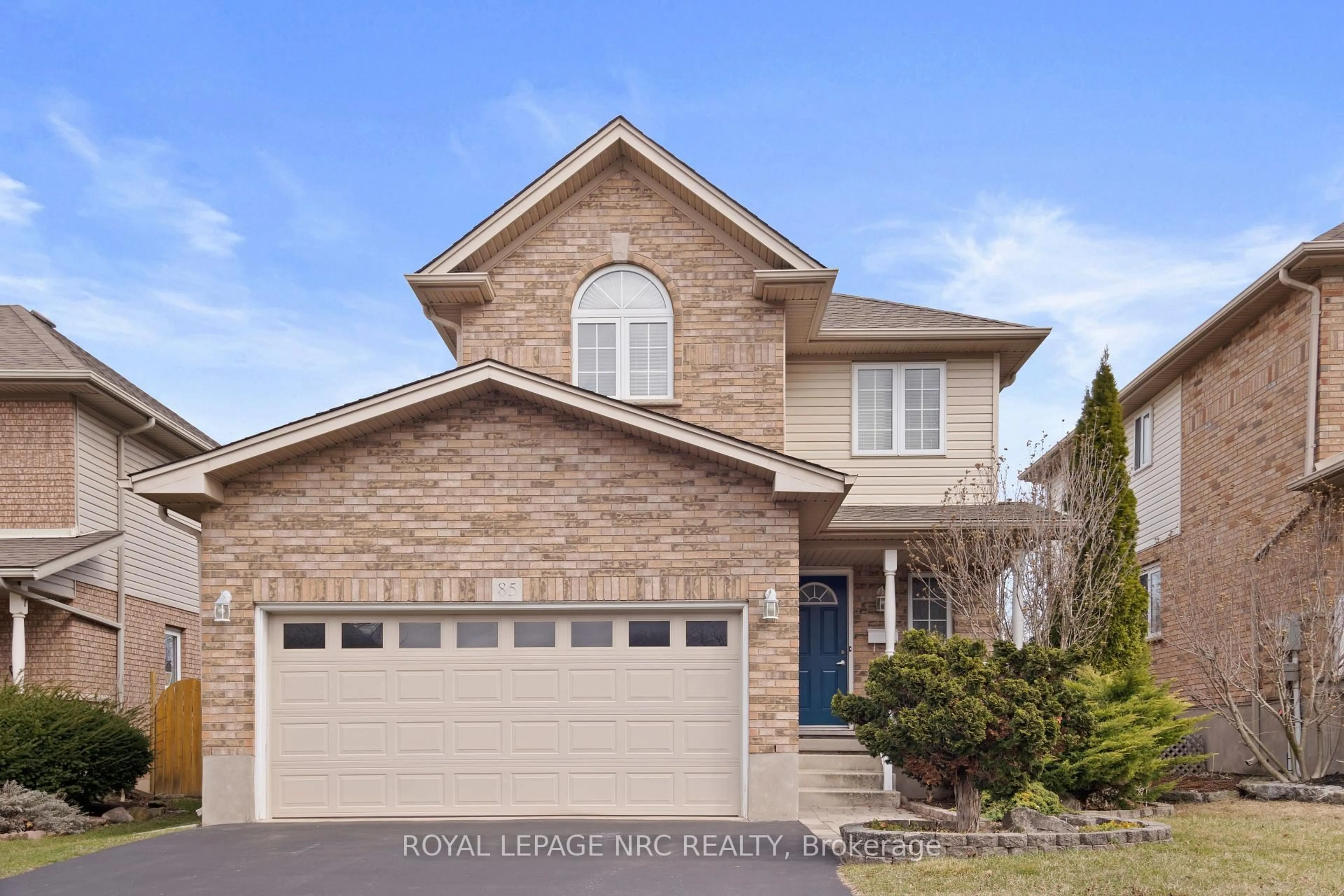 Home with brick exterior material, street for 85 Udell Way, Grimsby Ontario L3M 5K9