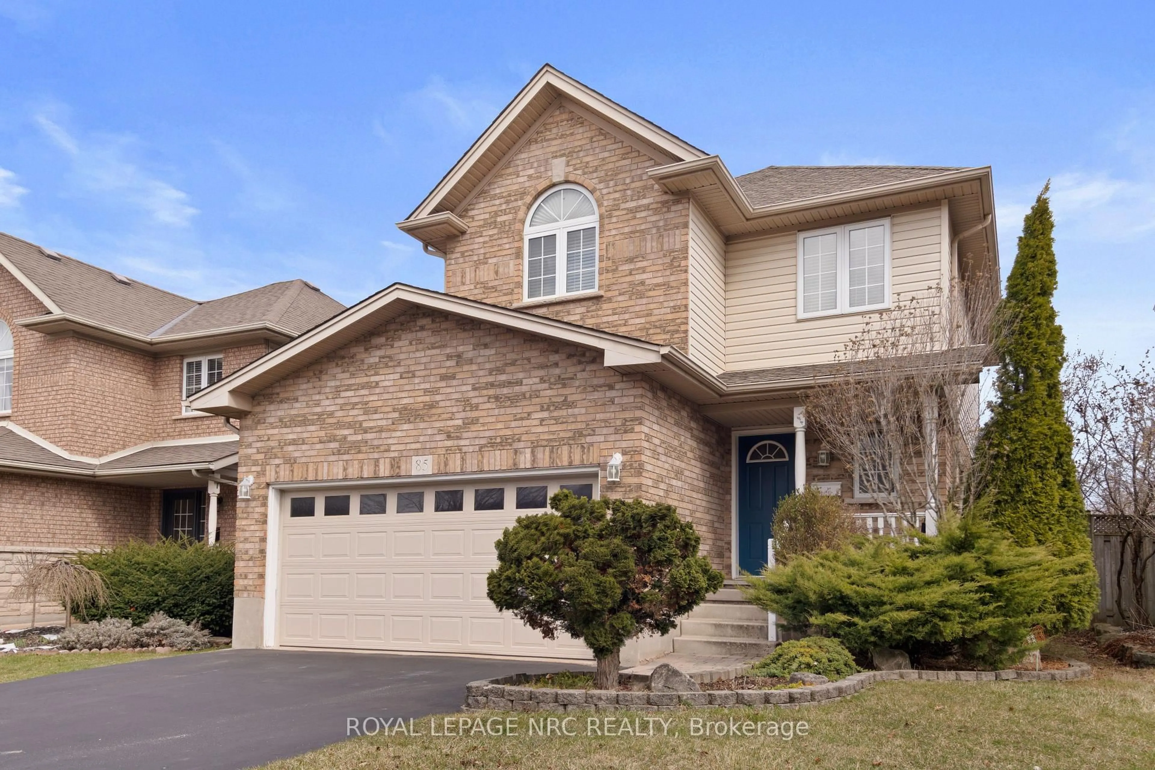 Home with brick exterior material, street for 85 Udell Way, Grimsby Ontario L3M 5K9