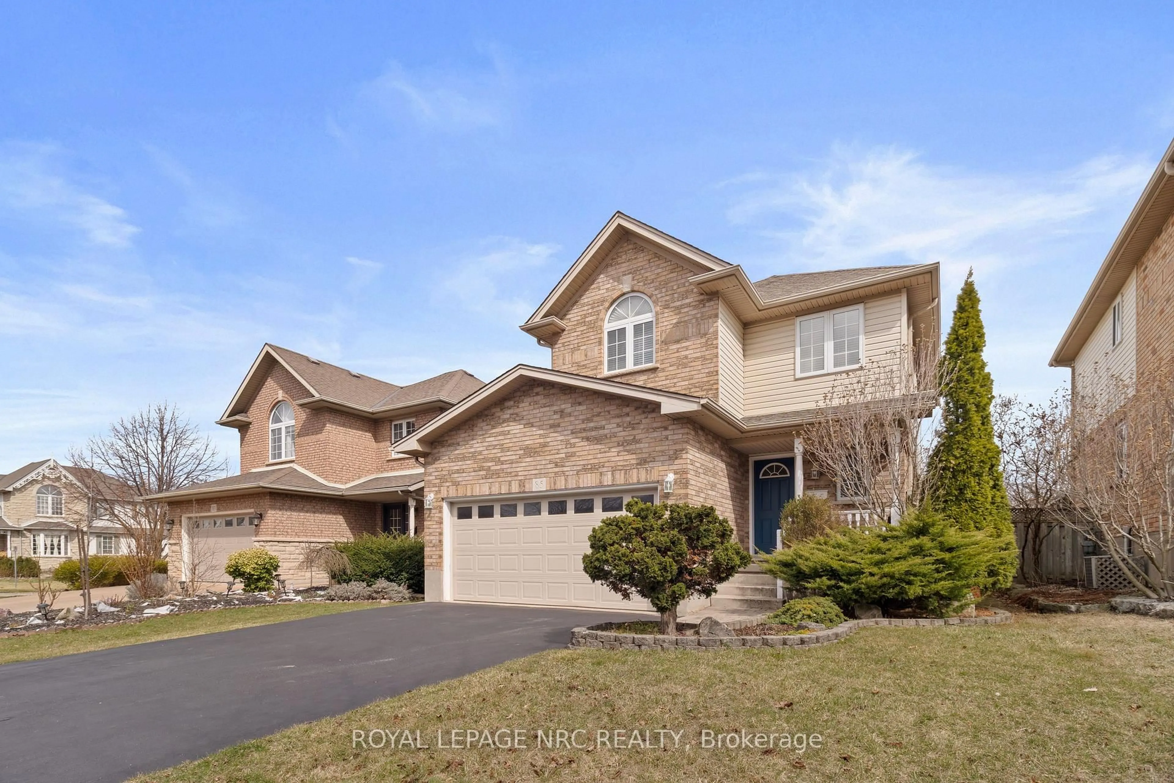 Home with brick exterior material, street for 85 Udell Way, Grimsby Ontario L3M 5K9