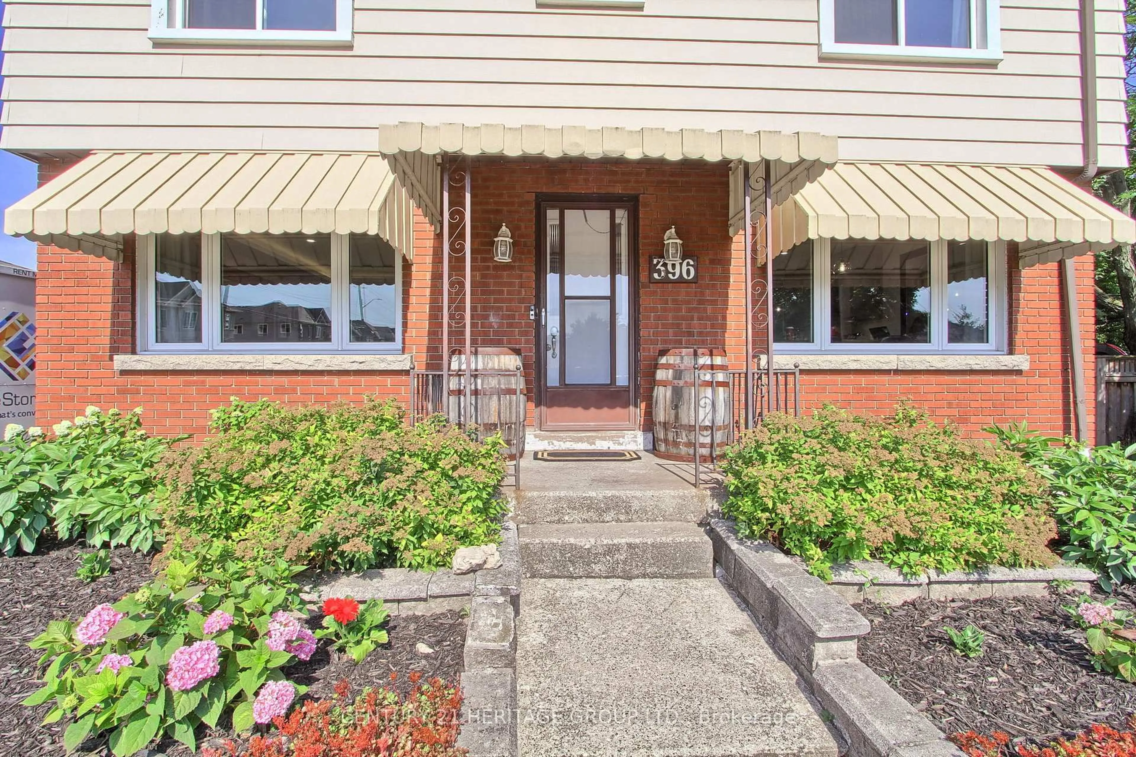 Unknown for 396 East 16th St, Hamilton Ontario L9A 4K5
