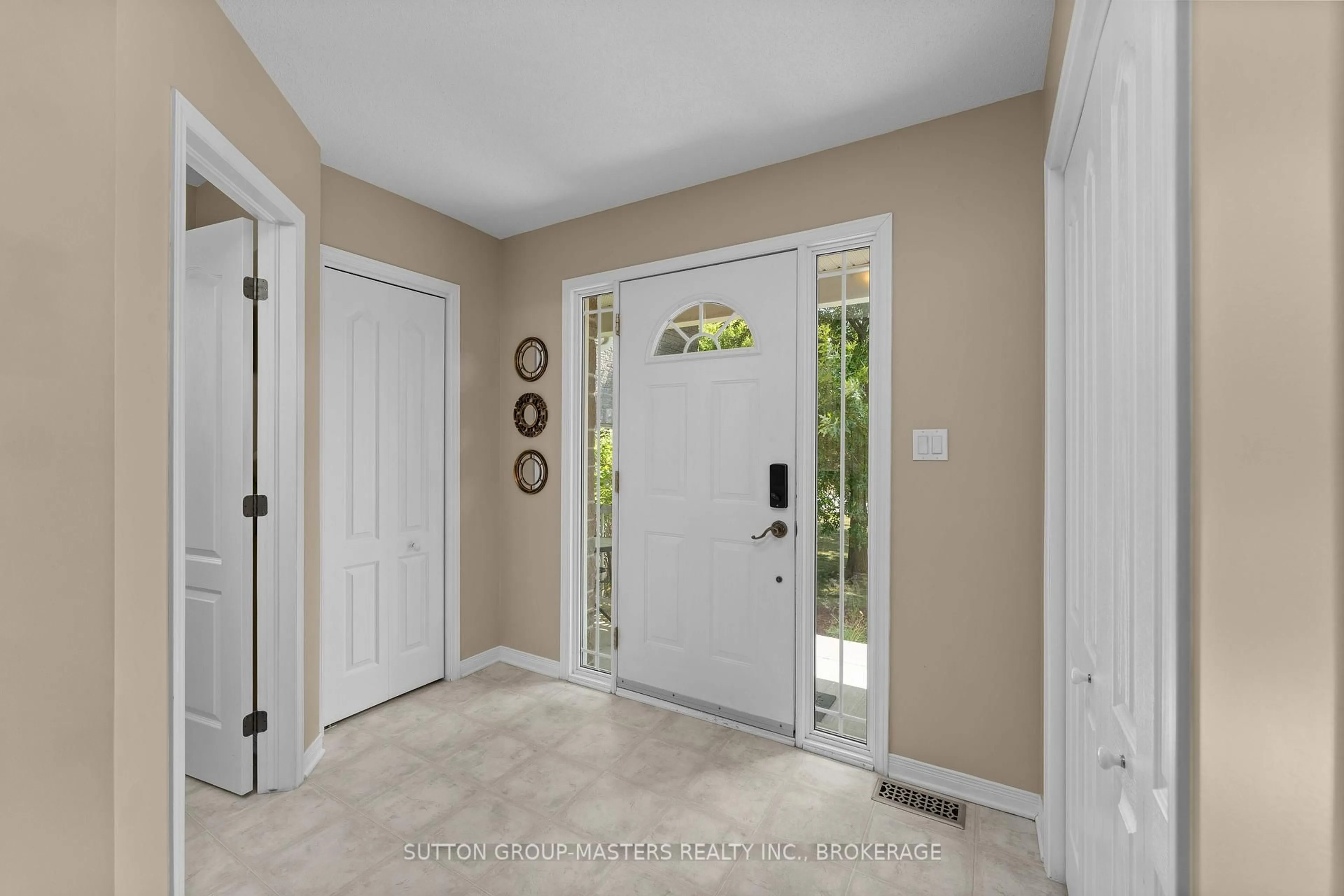 Indoor entryway for 1183 Pixley Pl, Kingston Ontario K7M 0A1