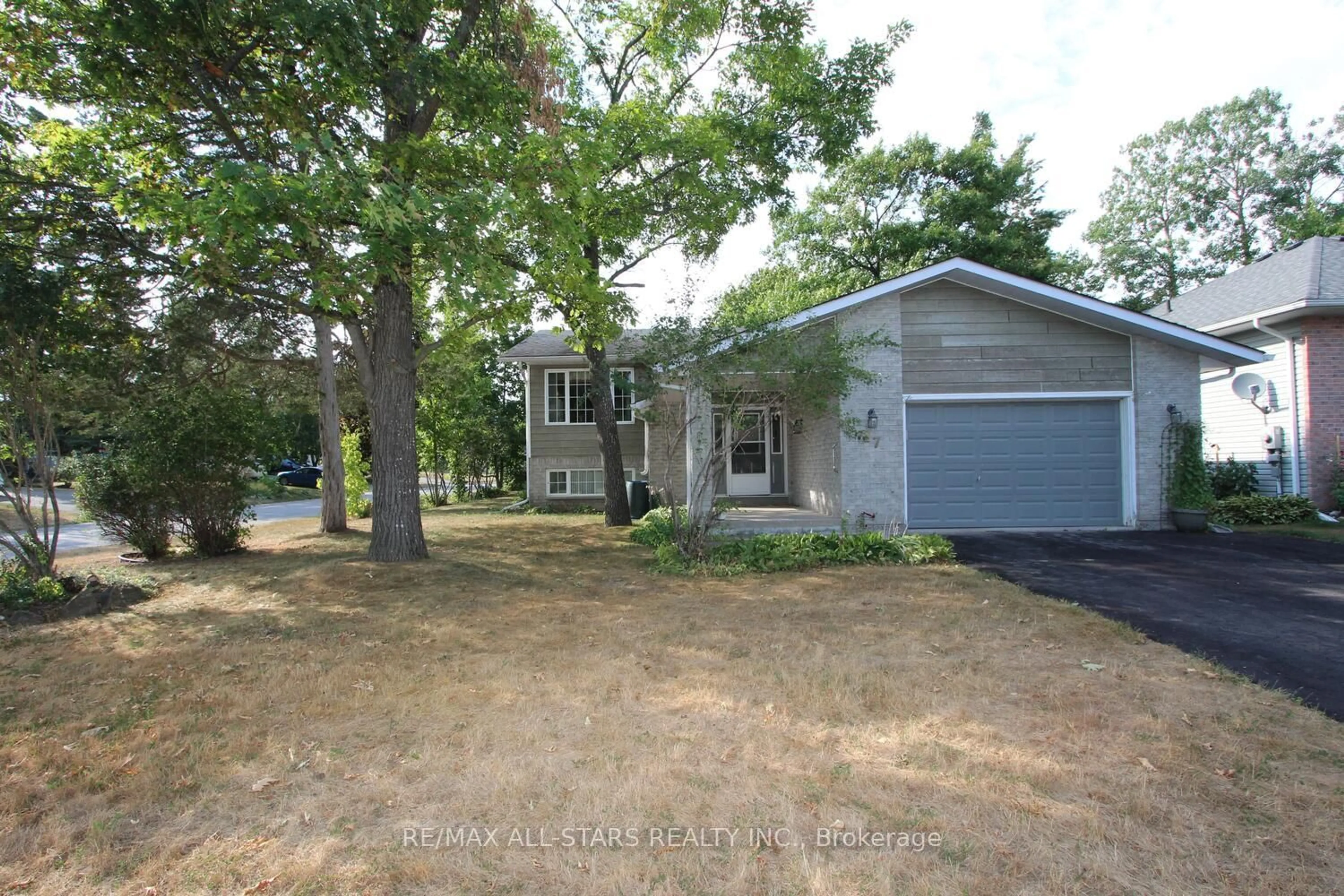 Home with vinyl exterior material, street for 47 Cedartree Lane, Kawartha Lakes Ontario K0M 1A0