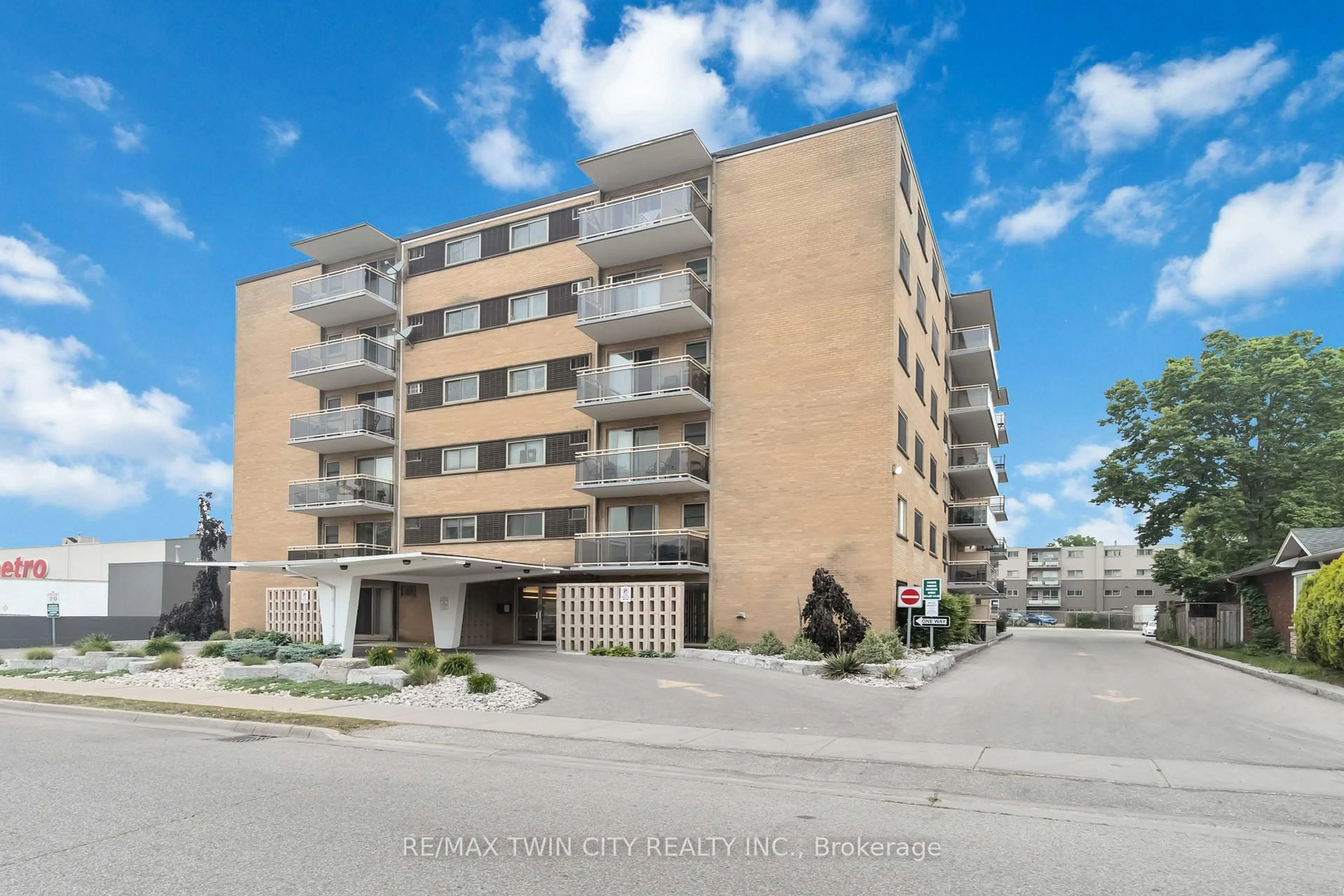 Unknown for 87 St George St #604, Brantford Ontario N3R 1V5