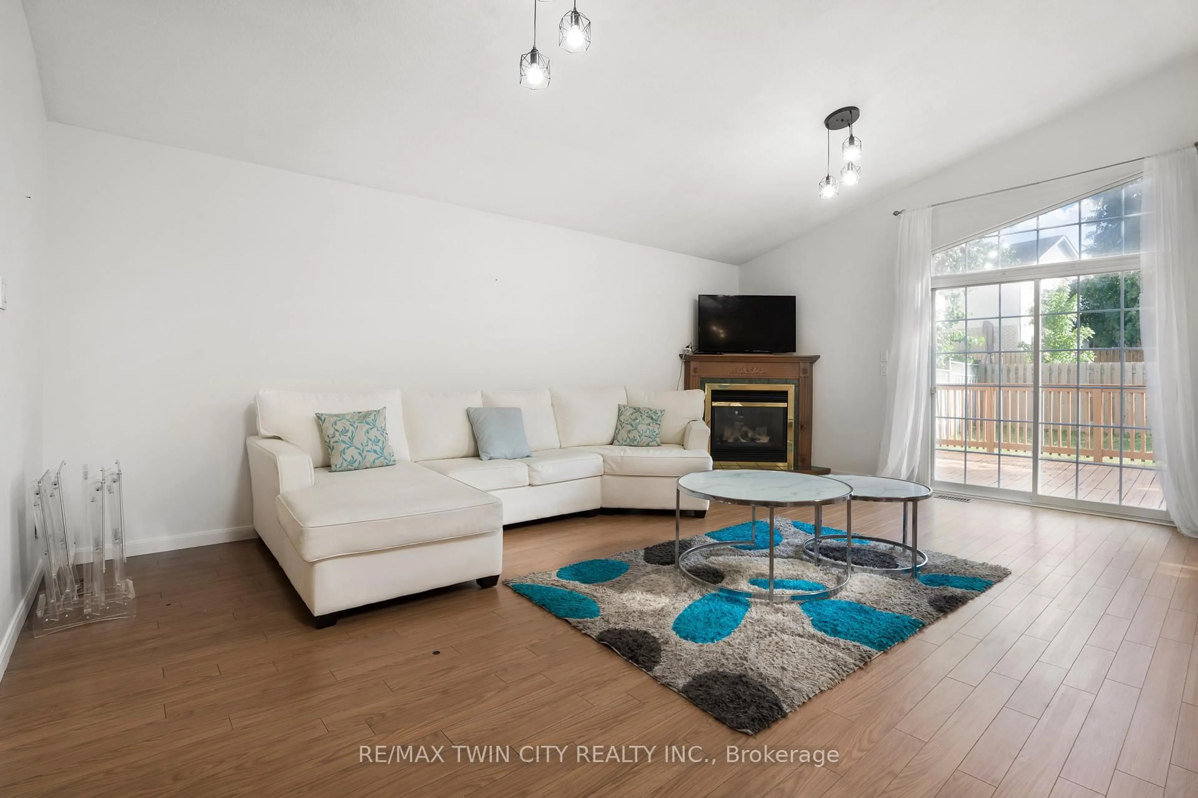 Living room with furniture, unknown for 359 Otterbein Rd, Kitchener Ontario N2B 3V9