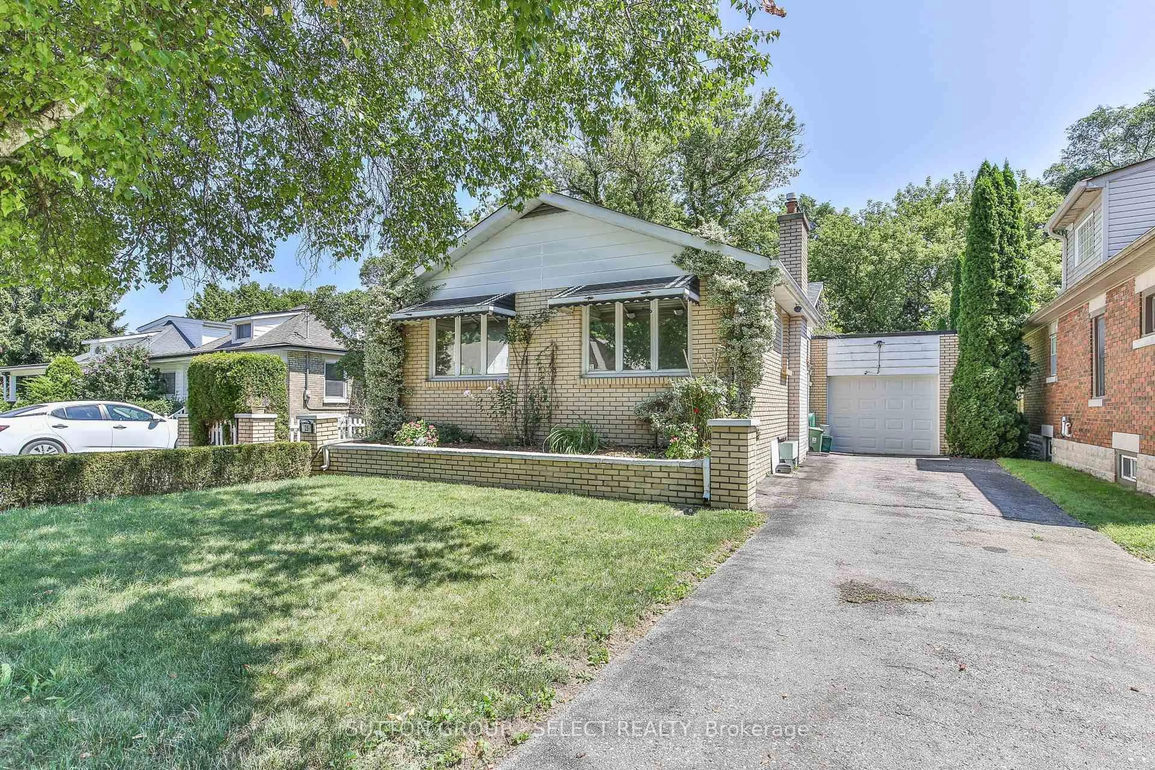 Unknown for 25 FOSTER Ave, London North Ontario N6H 2K7