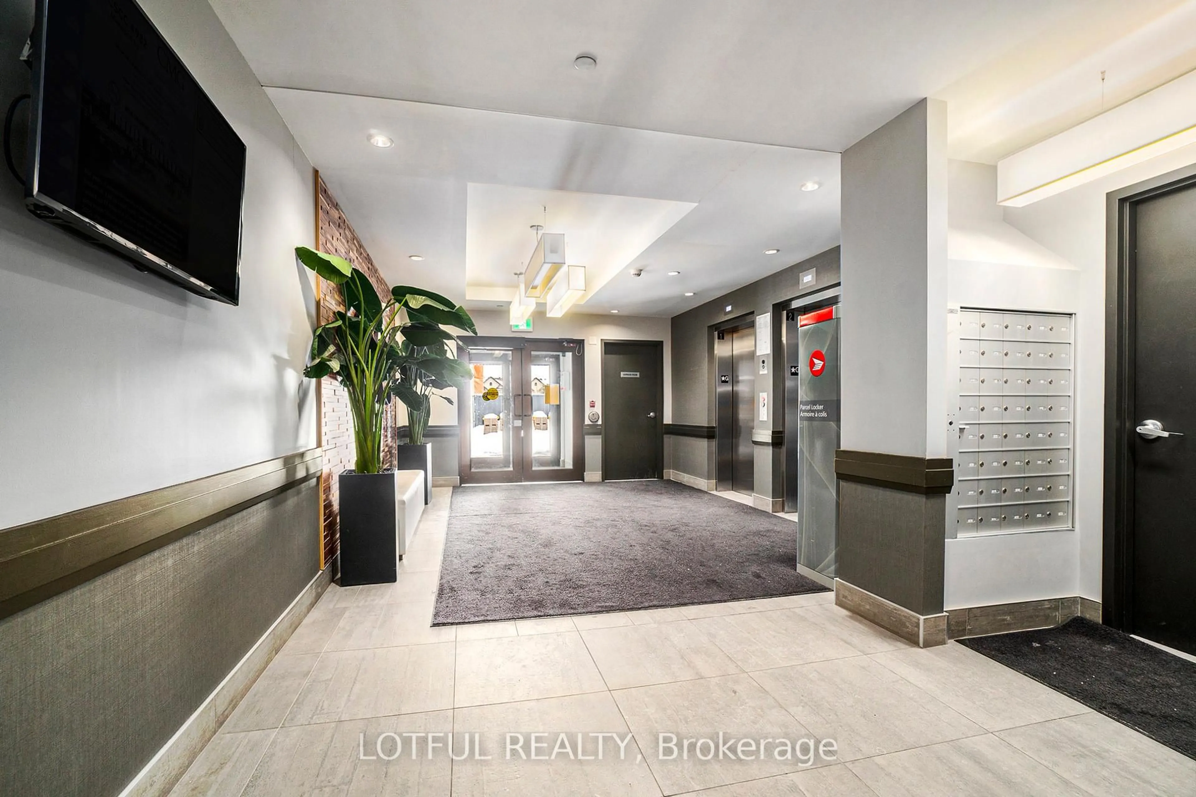Lobby for 120 Prestige Circ #110, Ottawa Ontario K4A 1B4