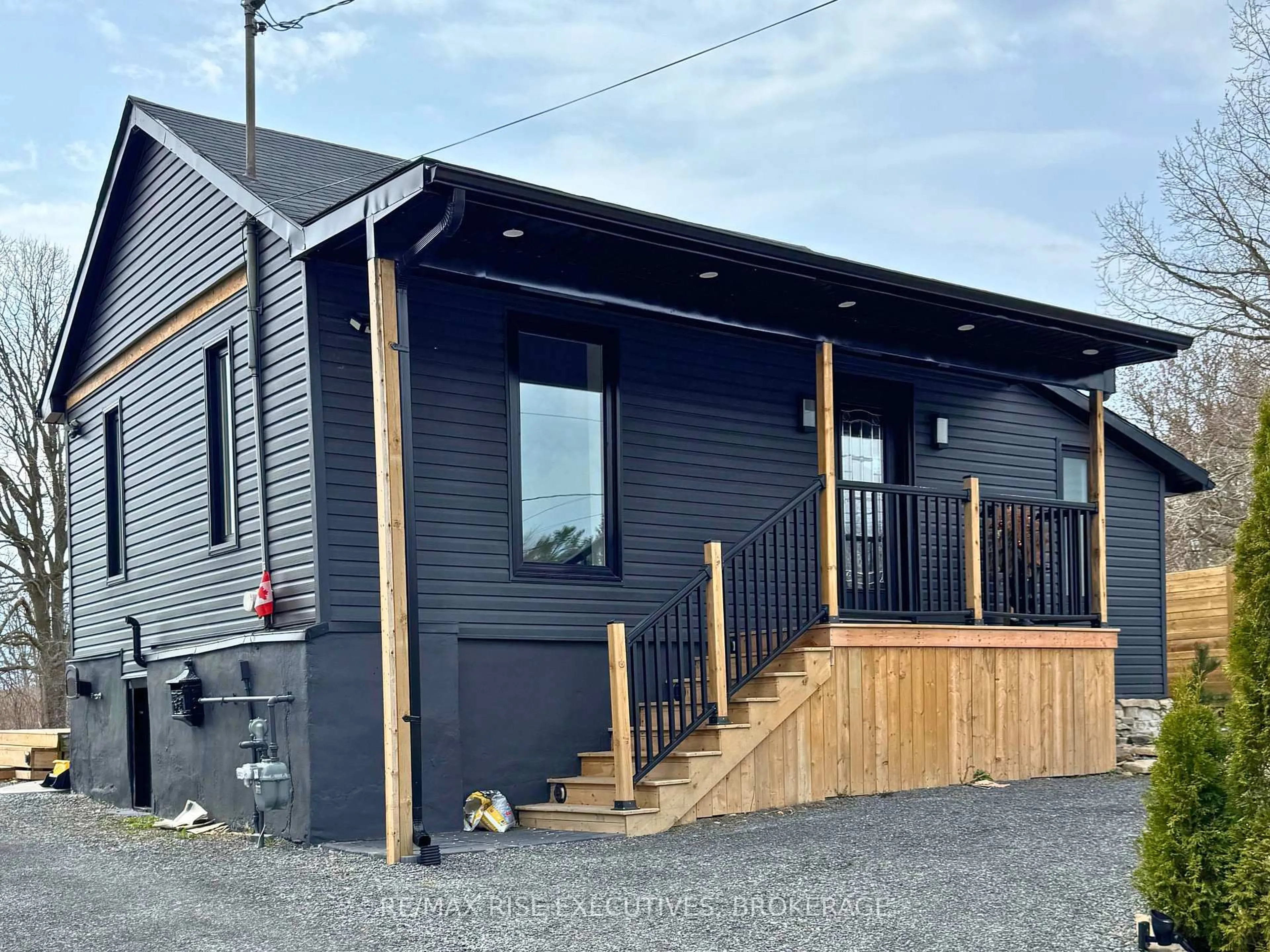 Unknown for 10 Greer St, Kingston Ontario K7K 2V9