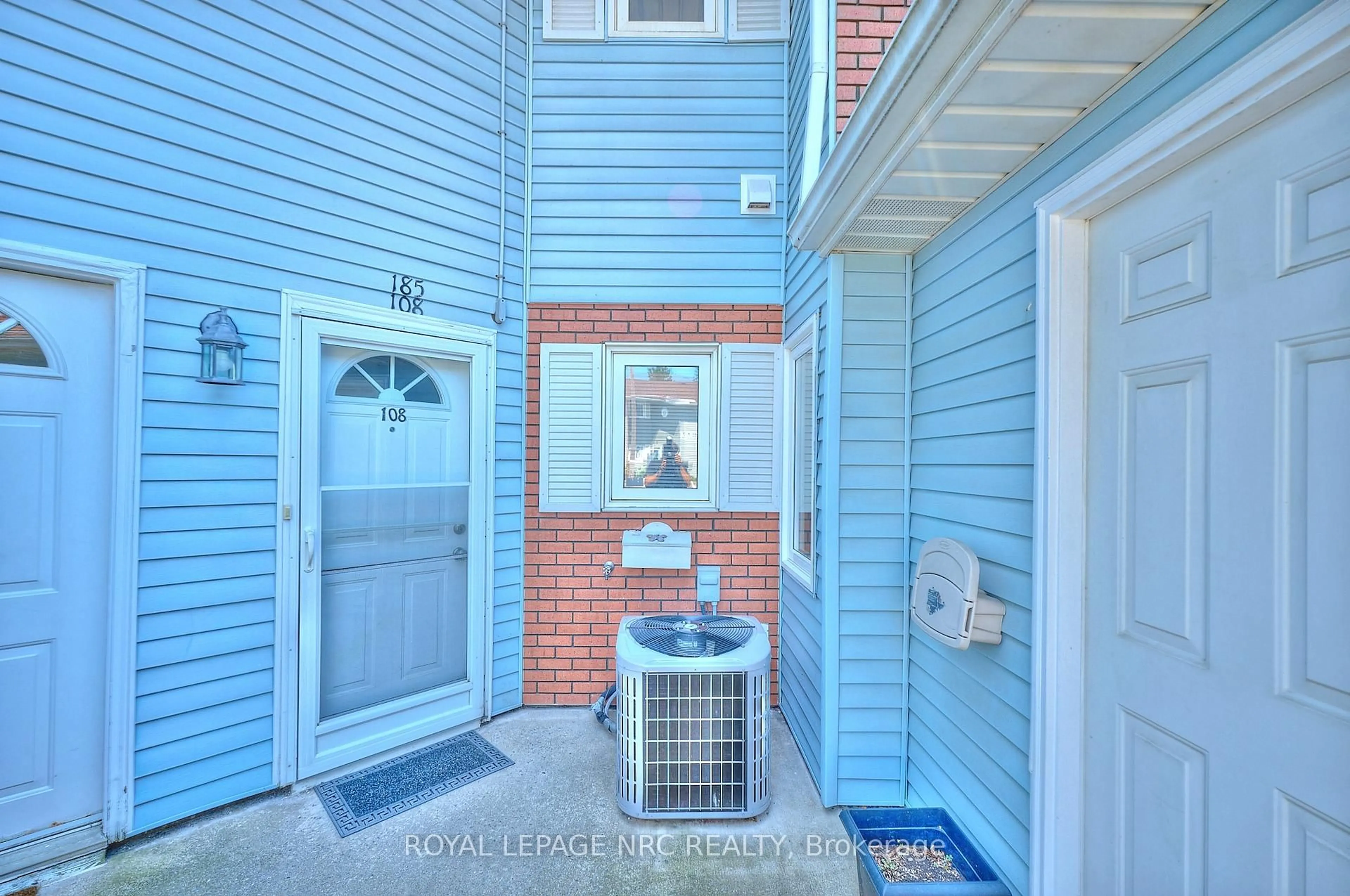 Unknown for 185 Dorchester Blvd #108, St. Catharines Ontario L2M 7V7
