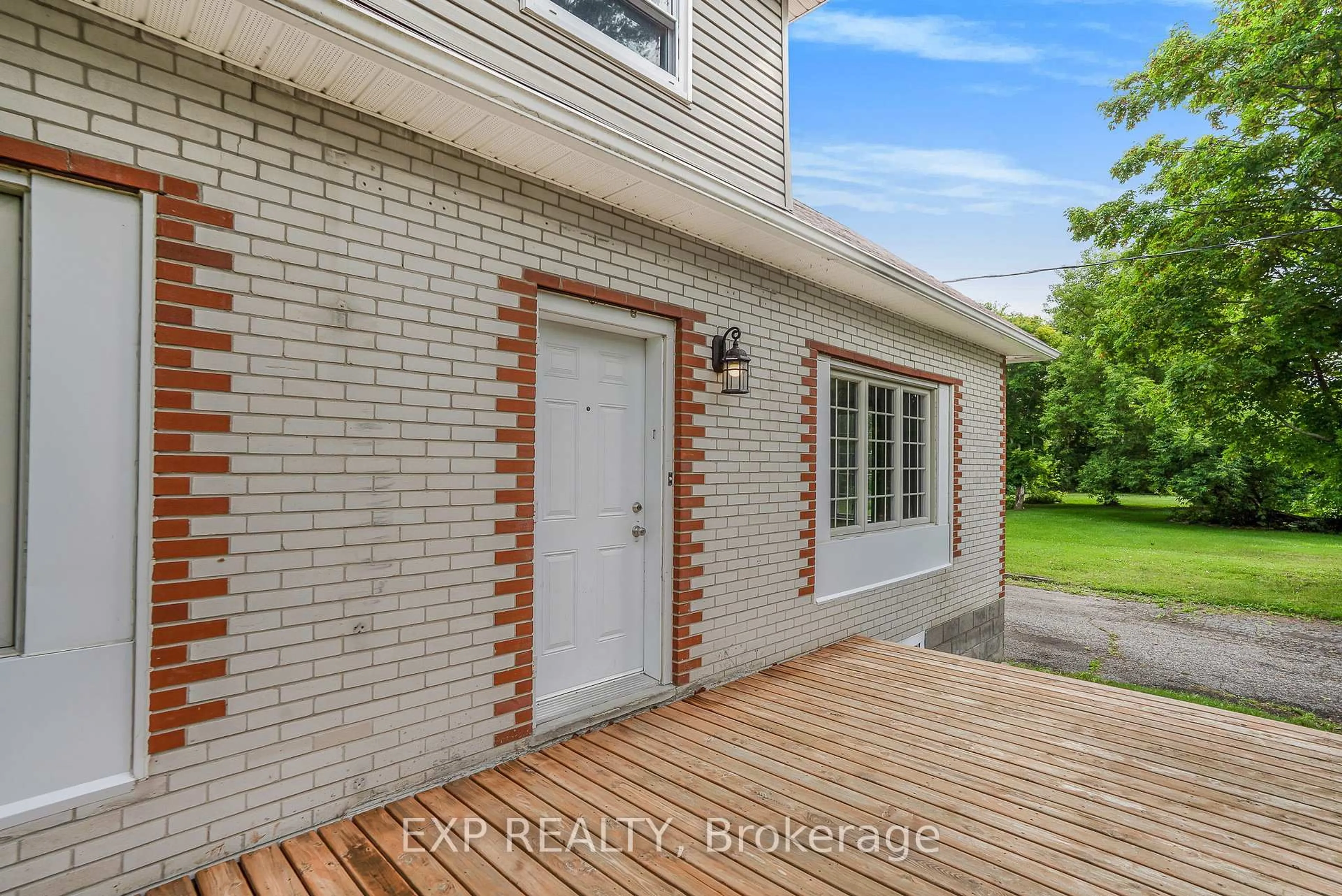 Home with brick exterior material, street for 1015 Labrosse St, East Hawkesbury Ontario K0B 1P0
