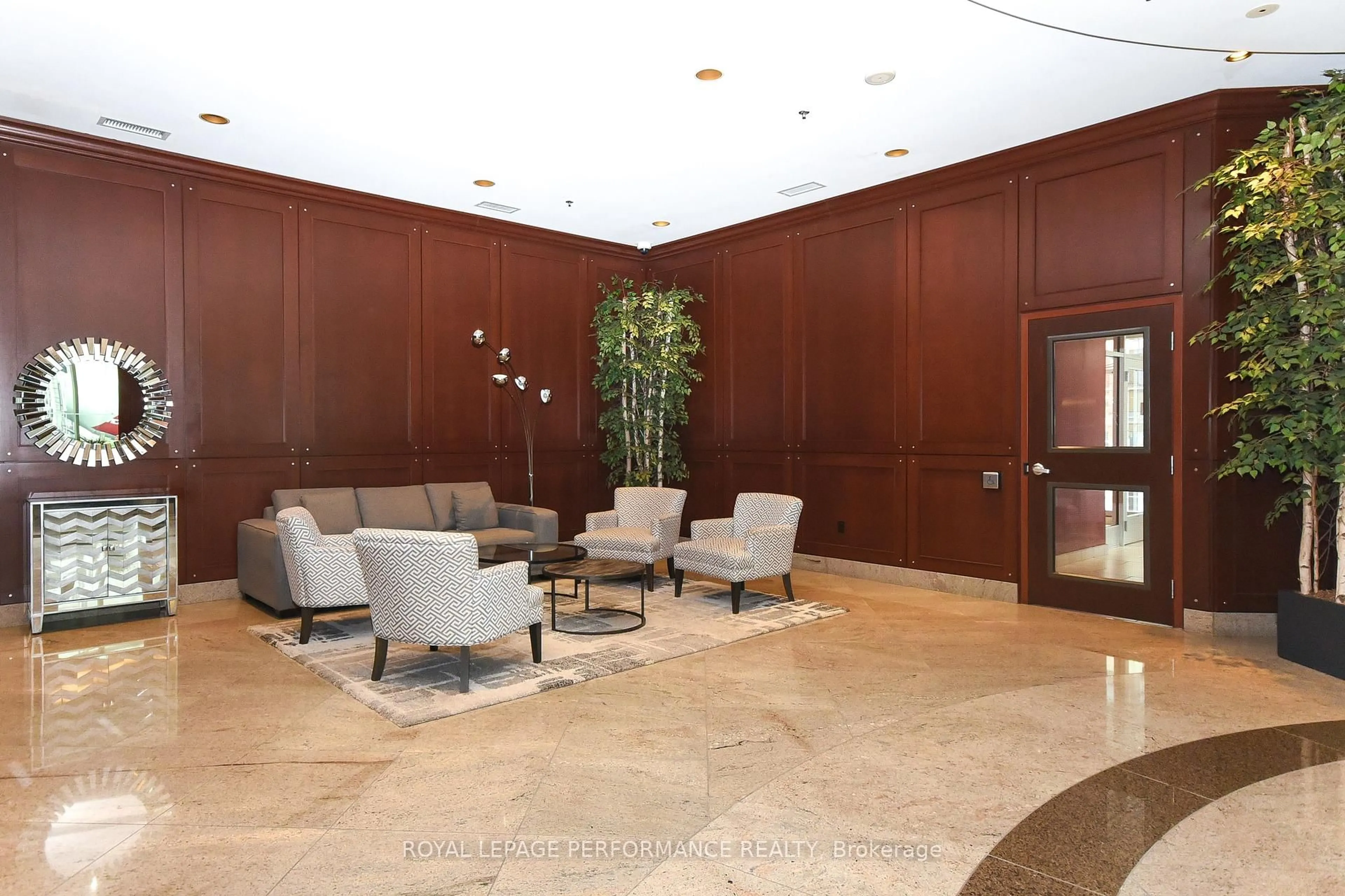 Lobby for 234 Rideau St #1107, Ottawa Ontario K1N 0A9