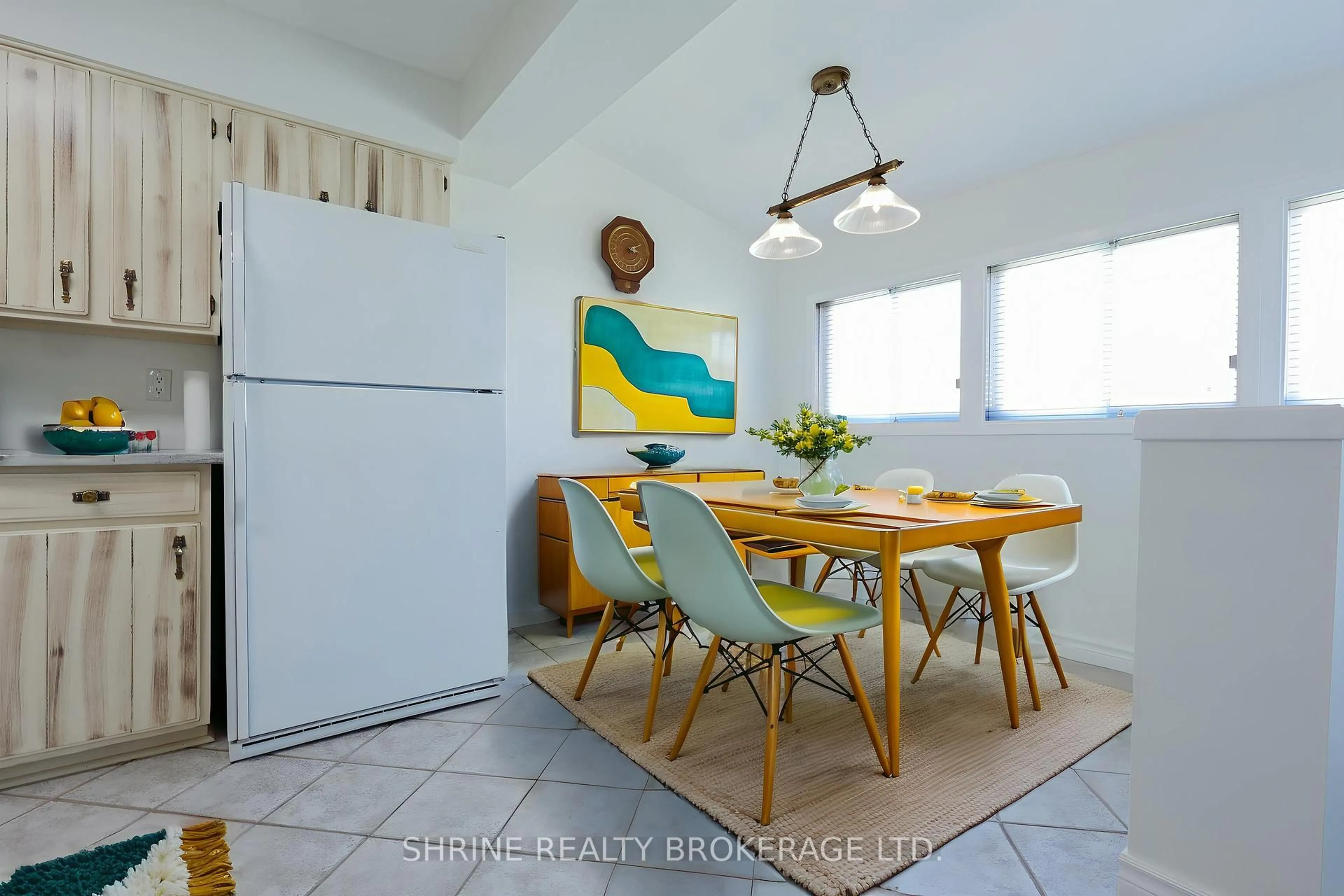 Dining room, ceramic/tile floor for 853 Queens Ave, London East Ontario N5W 3H7