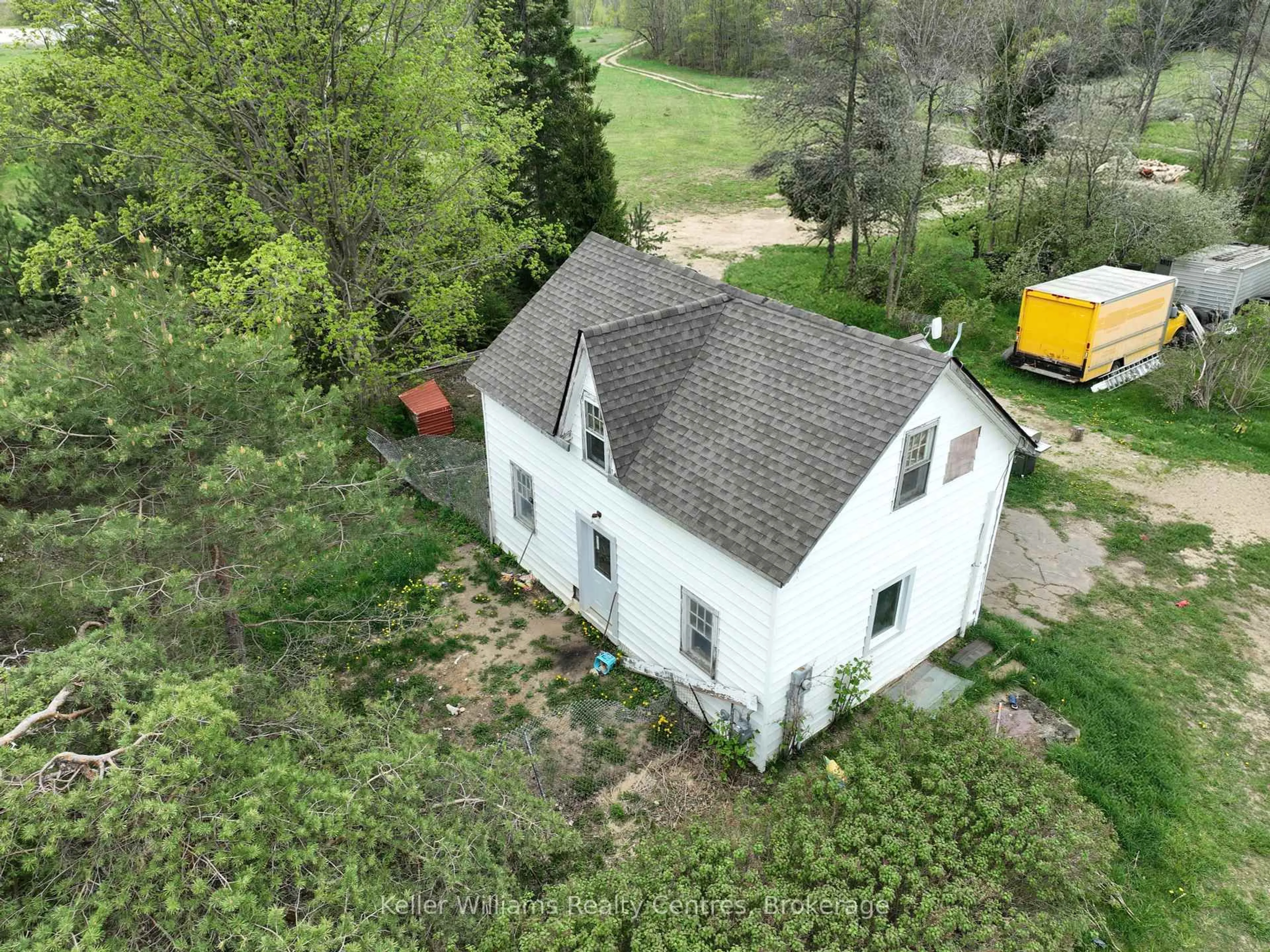 A pic from outside/outdoor area/front of a property/back of a property/a pic from drone, building for 19528 Highway 6, South Bruce Peninsula Ontario N0H 2T0