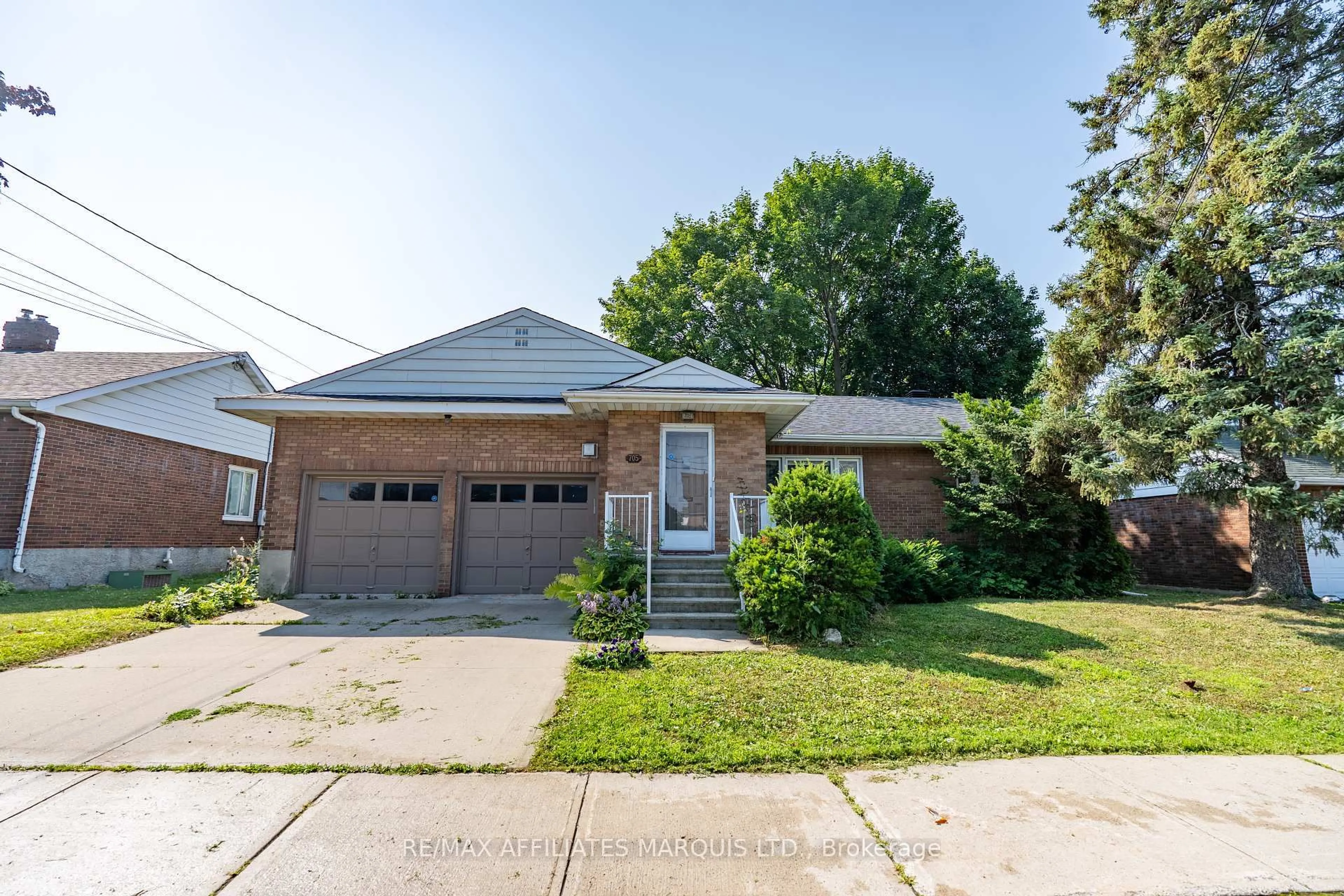 Home with brick exterior material, street for 705 Second St, Cornwall Ontario K6H 1Z9