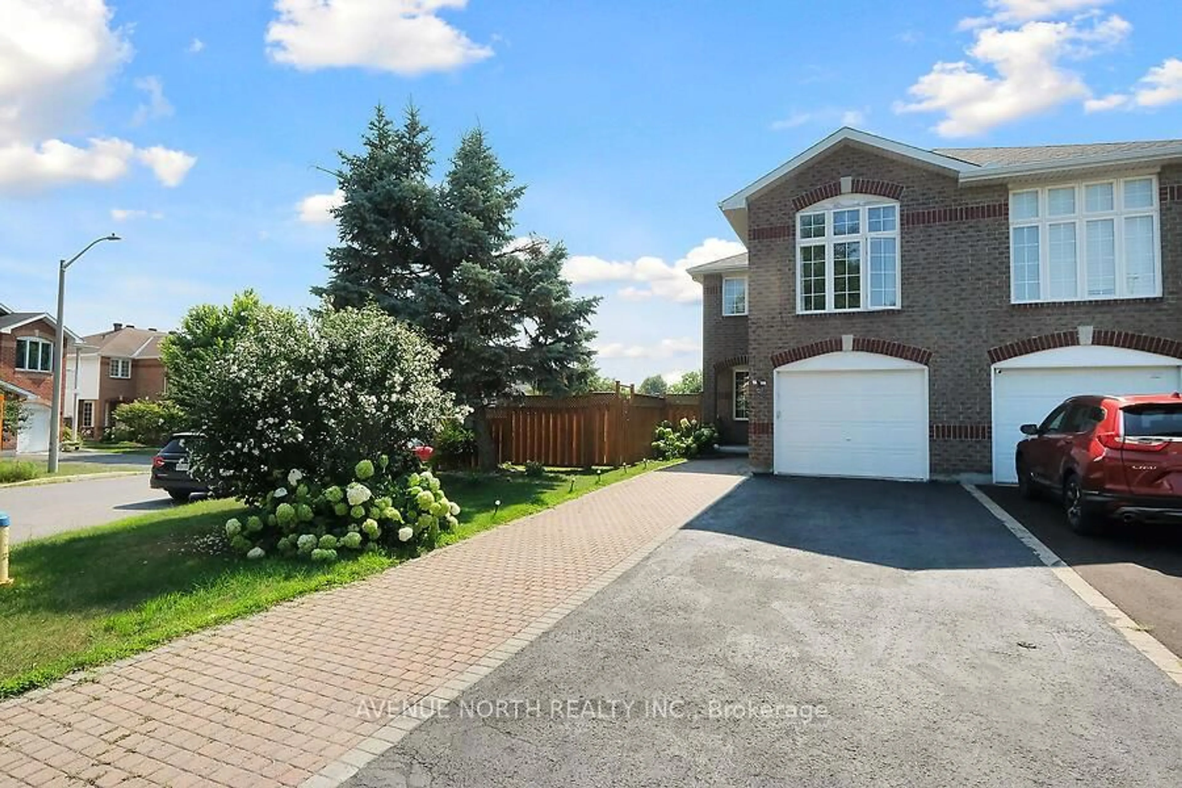 A pic from outside/outdoor area/front of a property/back of a property/a pic from drone, street for 59 Splinter Cres, Ottawa Ontario K2B 1B3