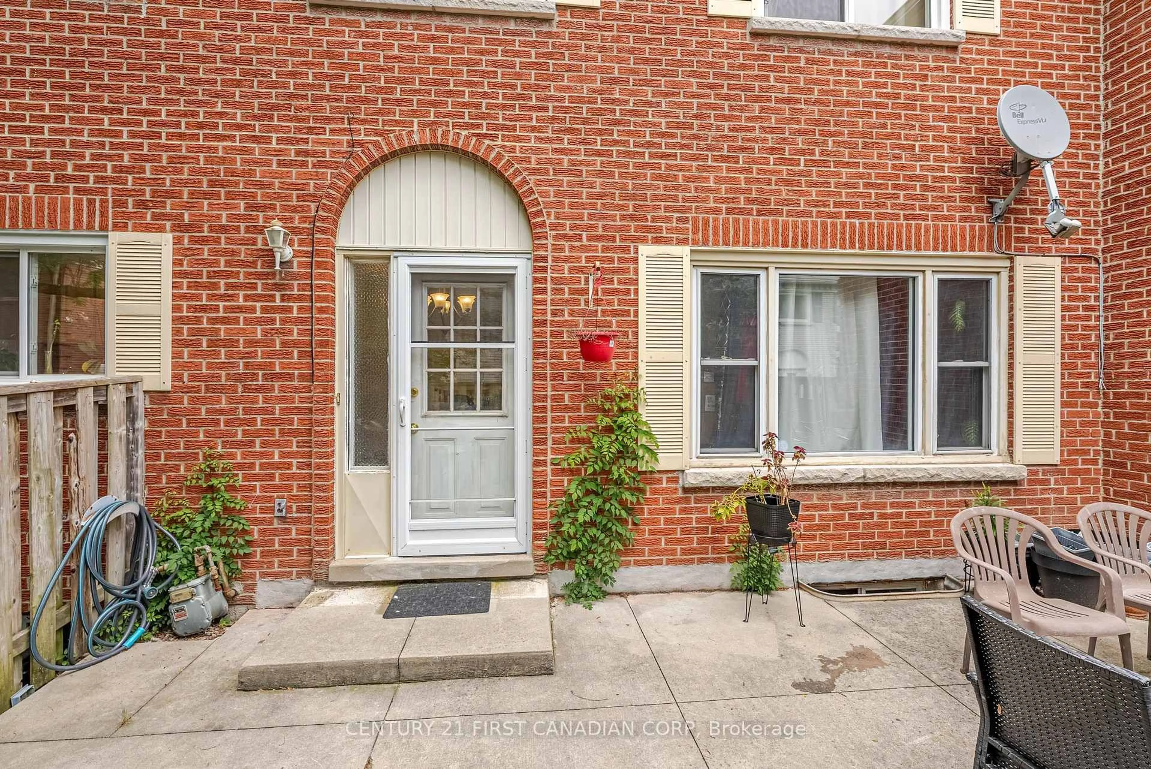 Home with brick exterior material, street for 360 Homestead Crt #8, London North Ontario N6G 2E9