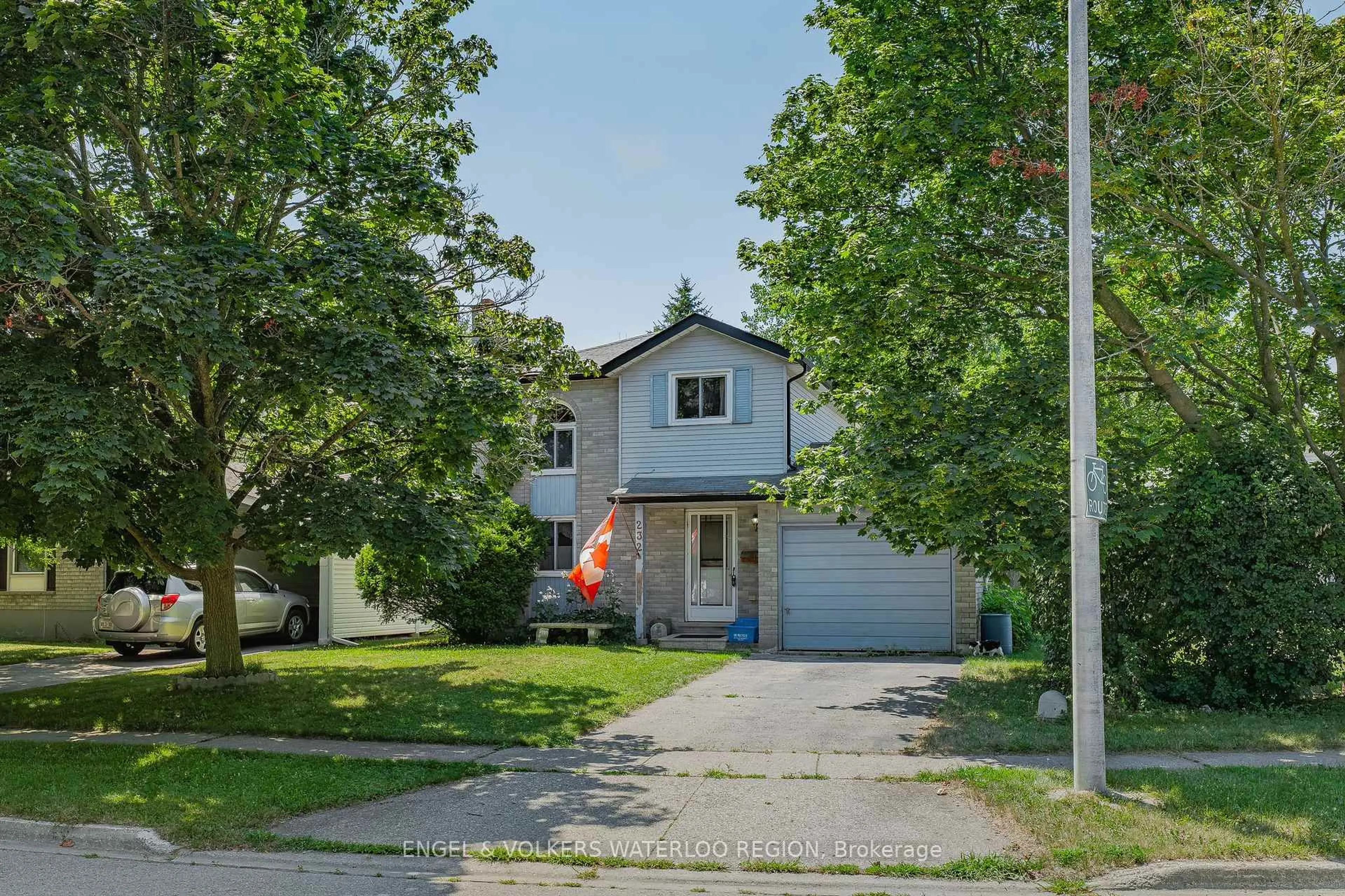 Unknown for 232 Sekura St, Cambridge Ontario N1R 3R3