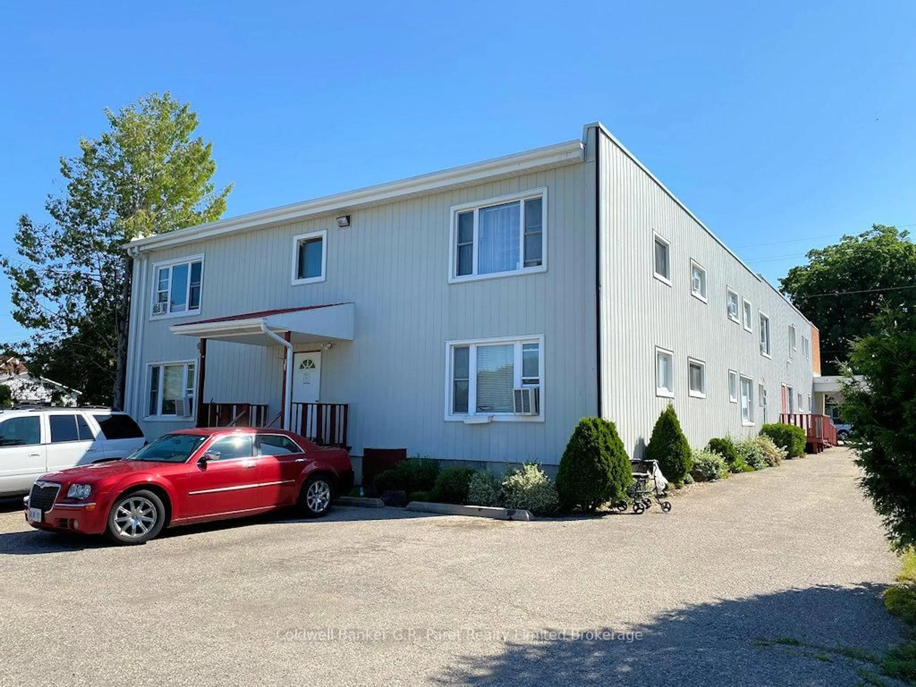 Unknown for 52 Queen St, Norfolk Ontario N0E 1G0