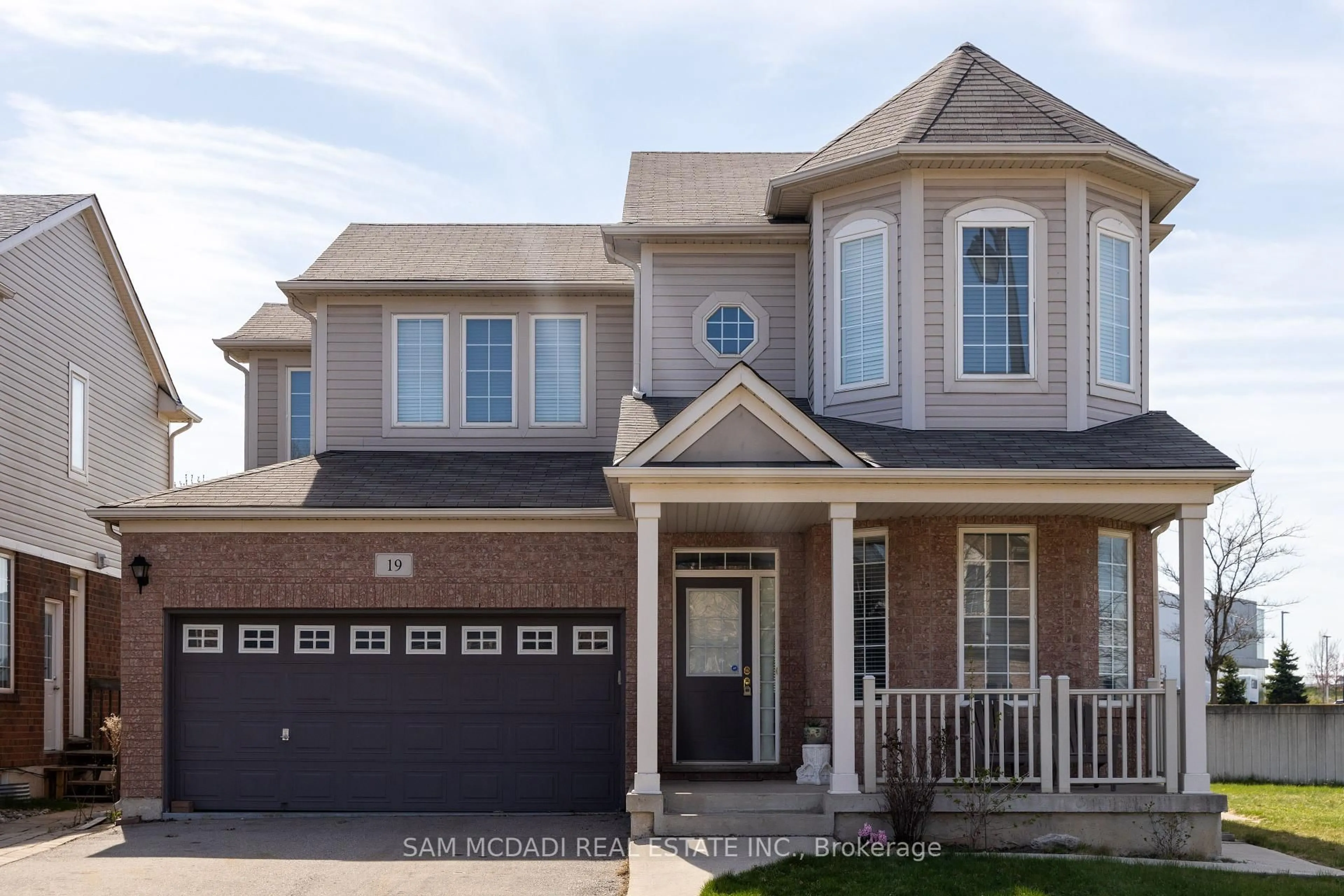 Home with brick exterior material, street for 19 Jenner Crt, Cambridge Ontario N1T 2B5