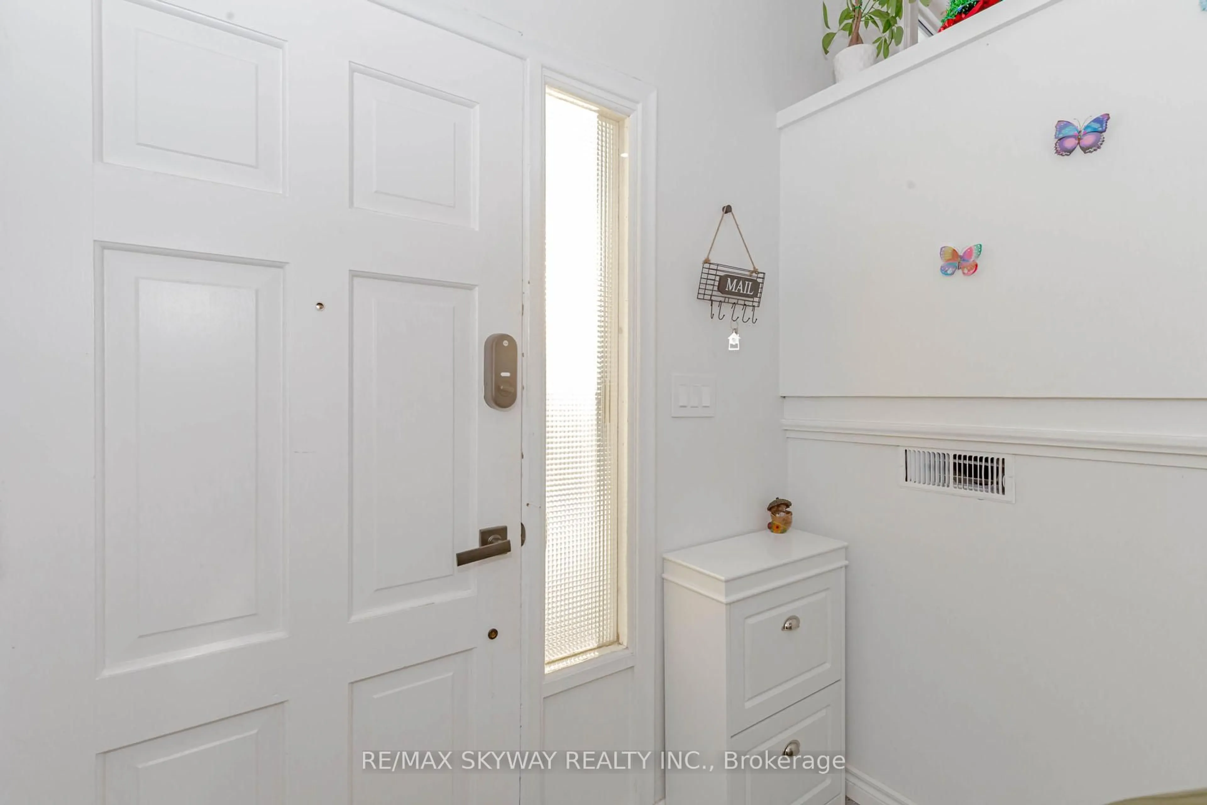 Unknown for 512 Glendene Cres, Waterloo Ontario N2L 4P4