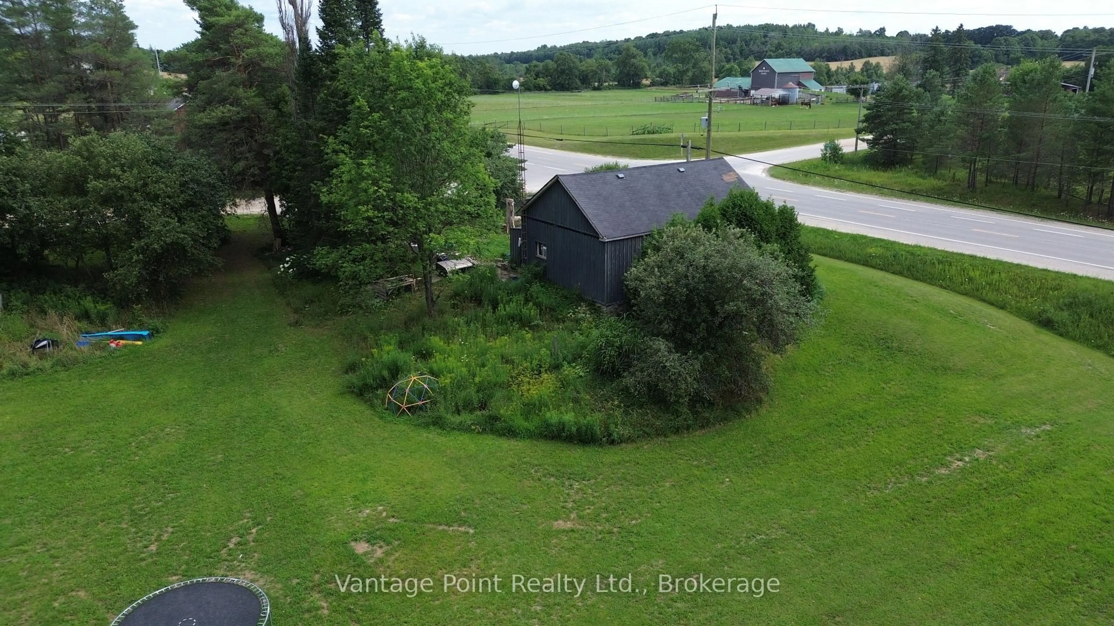 A pic from outside/outdoor area/front of a property/back of a property/a pic from drone, water/lake/river/ocean view for 560335 70 Sdrd, Chatsworth Ontario N0C 1H0