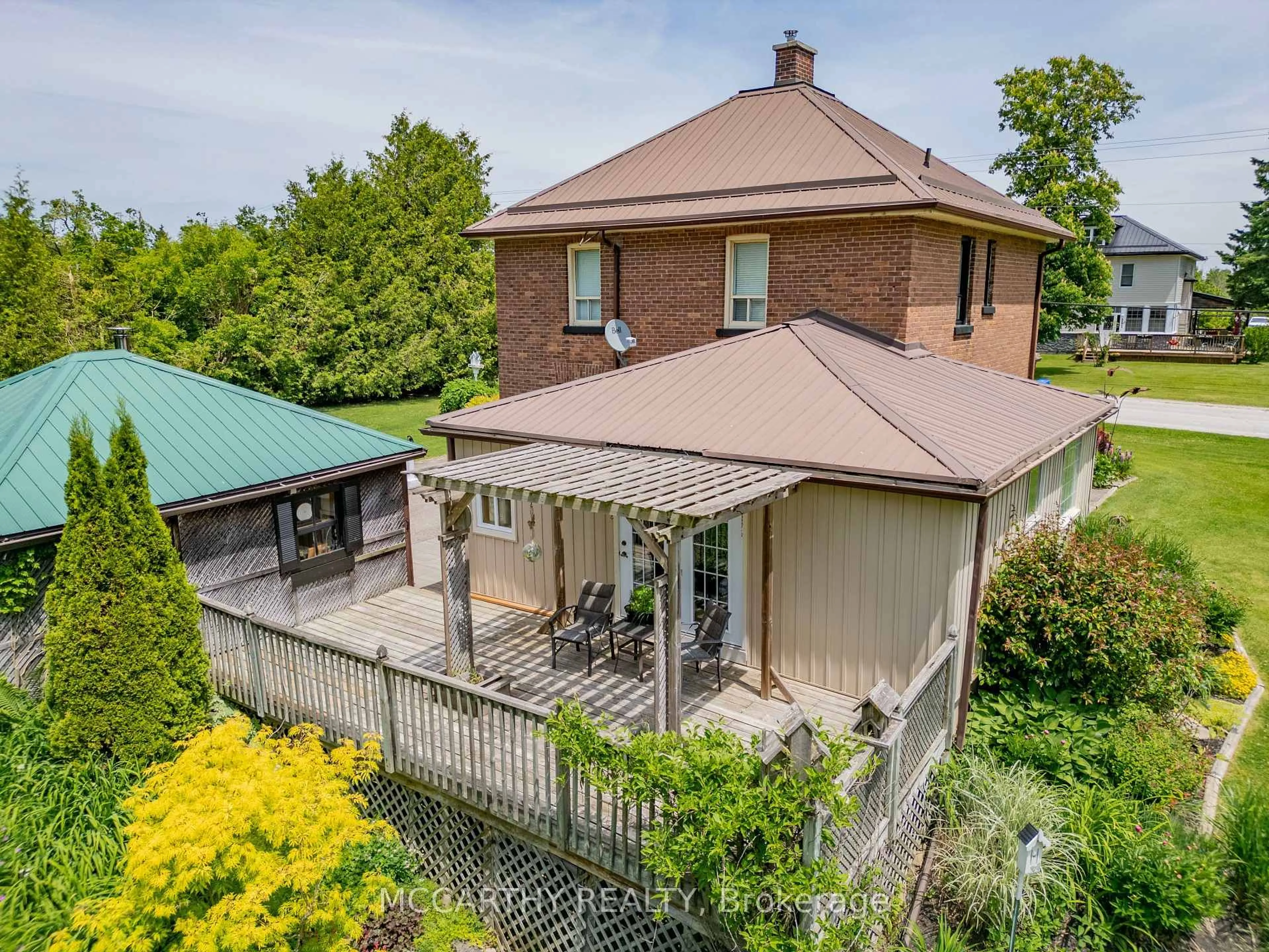 A pic from outside/outdoor area/front of a property/back of a property/a pic from drone, building for 260 Main St, Melancthon Ontario L0N 1J0