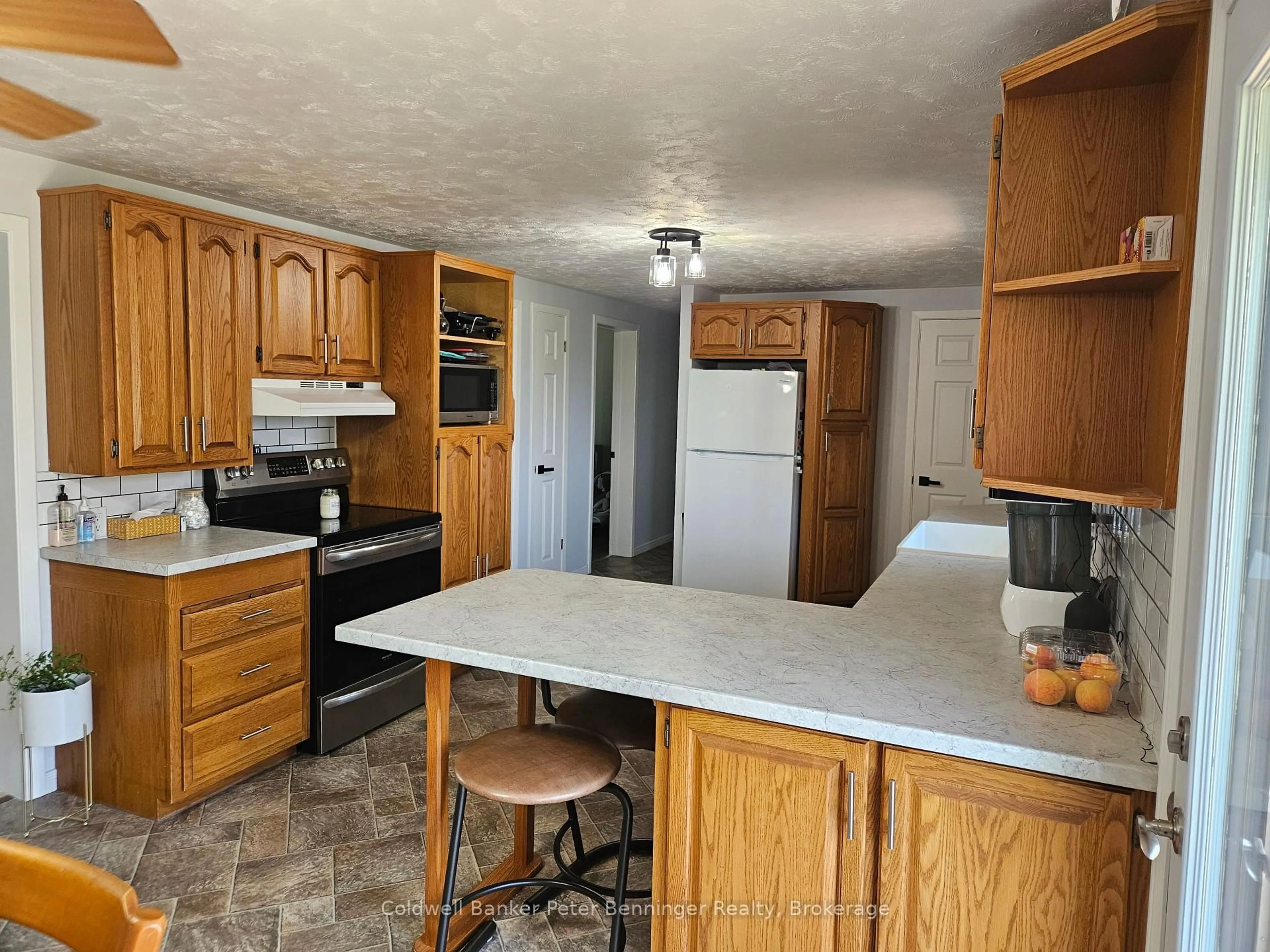 Standard kitchen, unknown for 302 Concession 2 Ndr, Brockton Ontario N0G 2V0