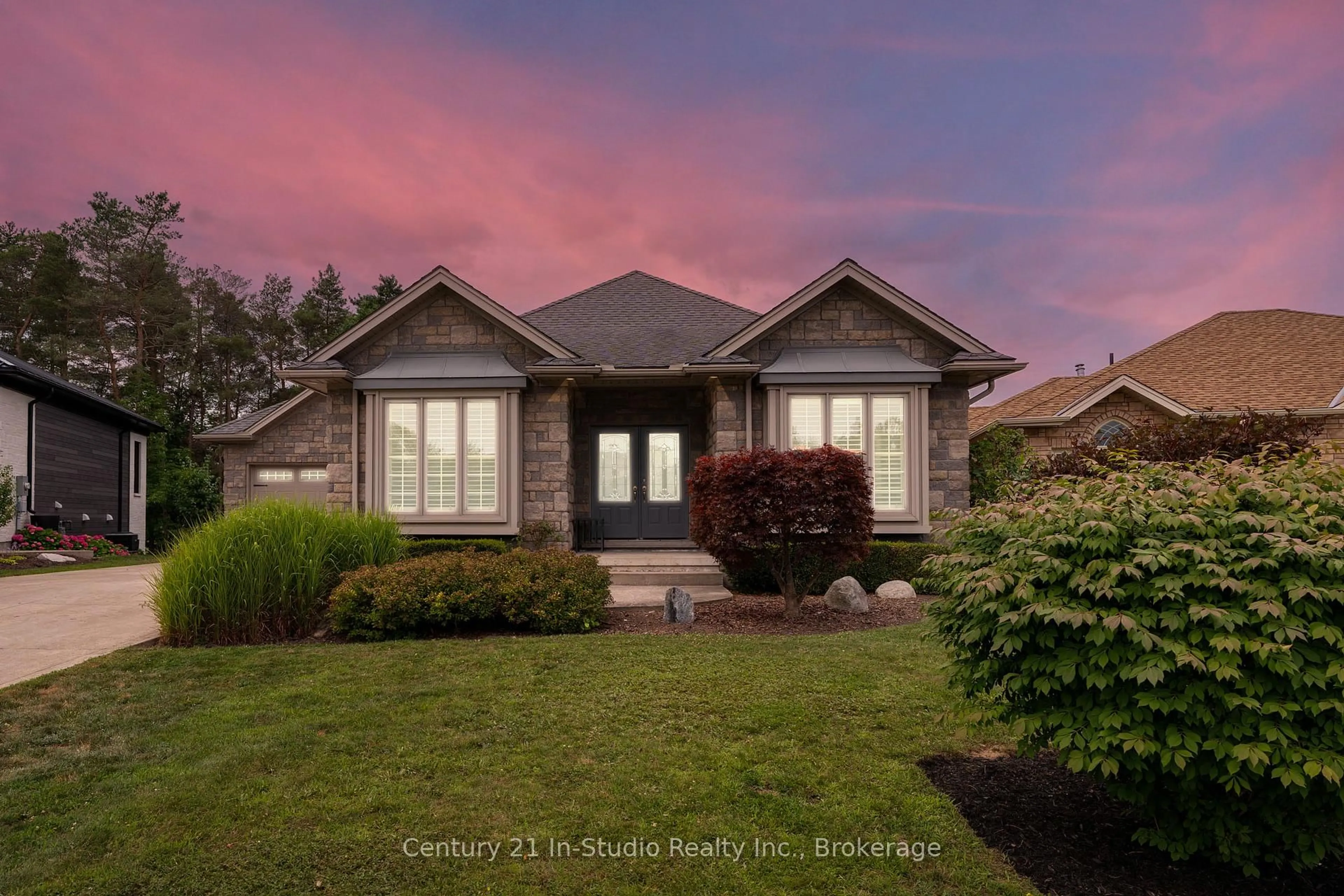 Home with brick exterior material, street for 6 Glen Abbey Crt, Meaford Ontario N4L 1Y4