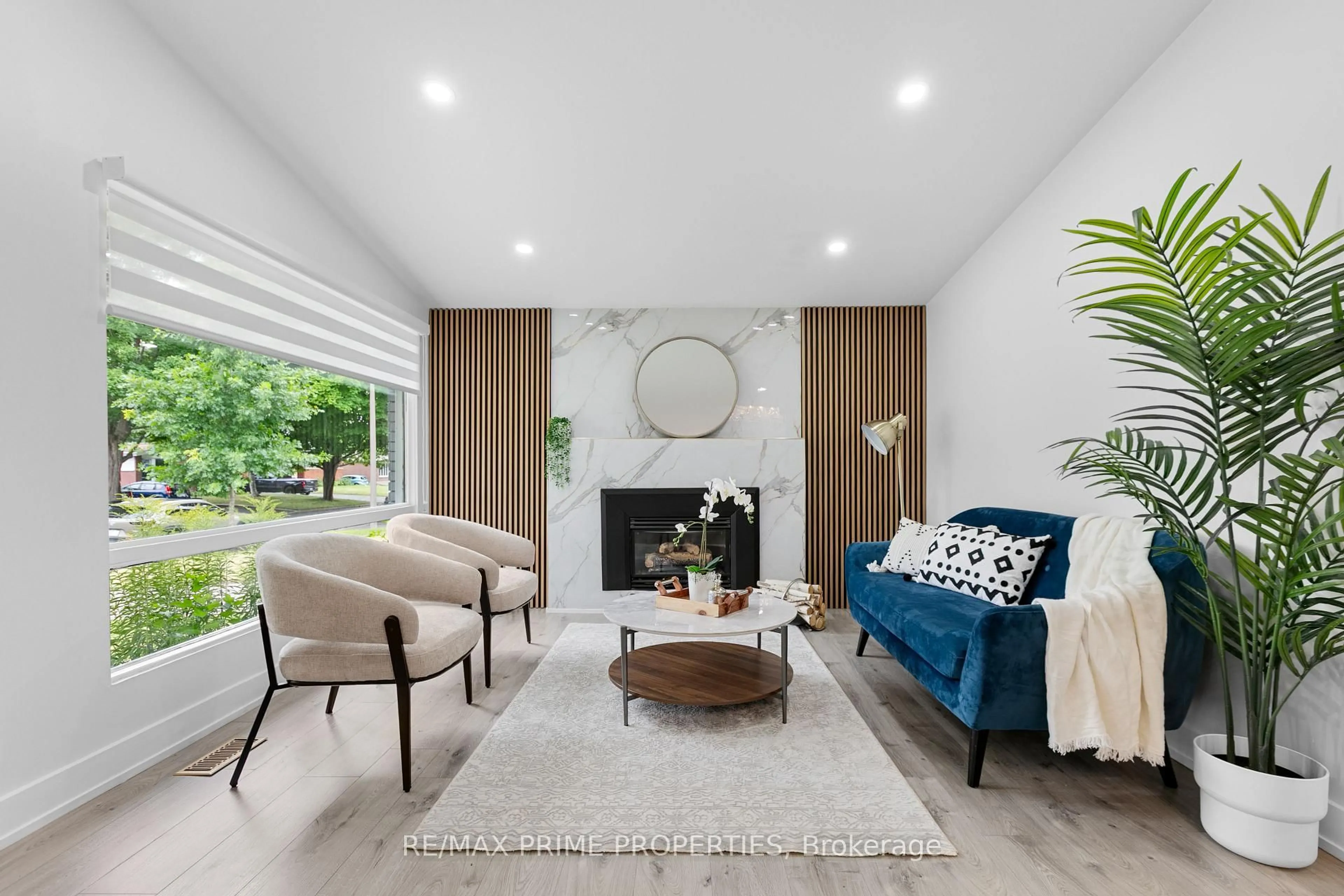 Living room with furniture, unknown for 1035 Connery Ave, Ottawa Ontario K1G 2N9