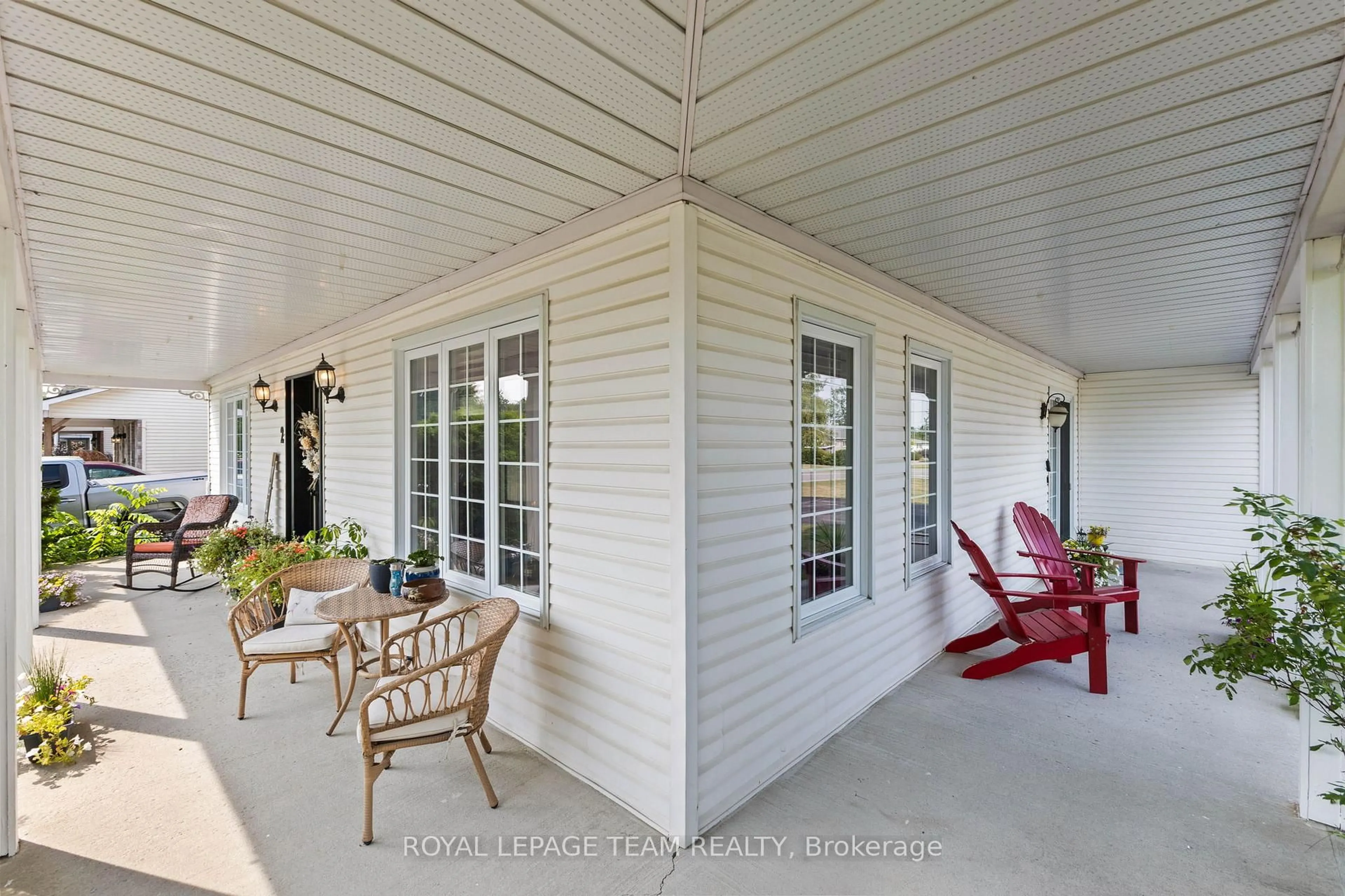 Patio, water/lake/river/ocean view for 2 Etta St, Stittsville Ontario K2S 1X5