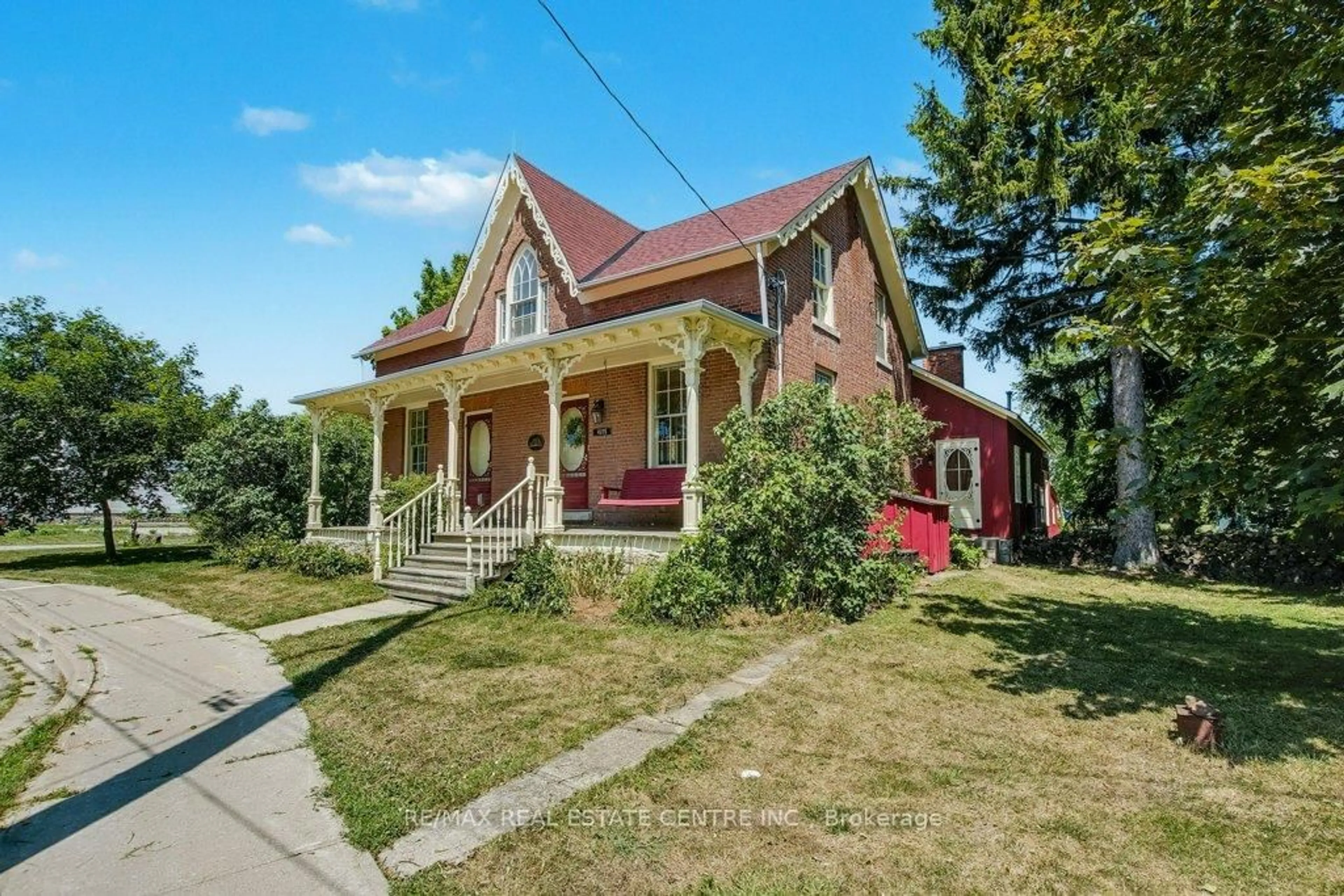 Home with brick exterior material, street for 4225 Fly Rd, Lincoln Ontario L0R 1G0