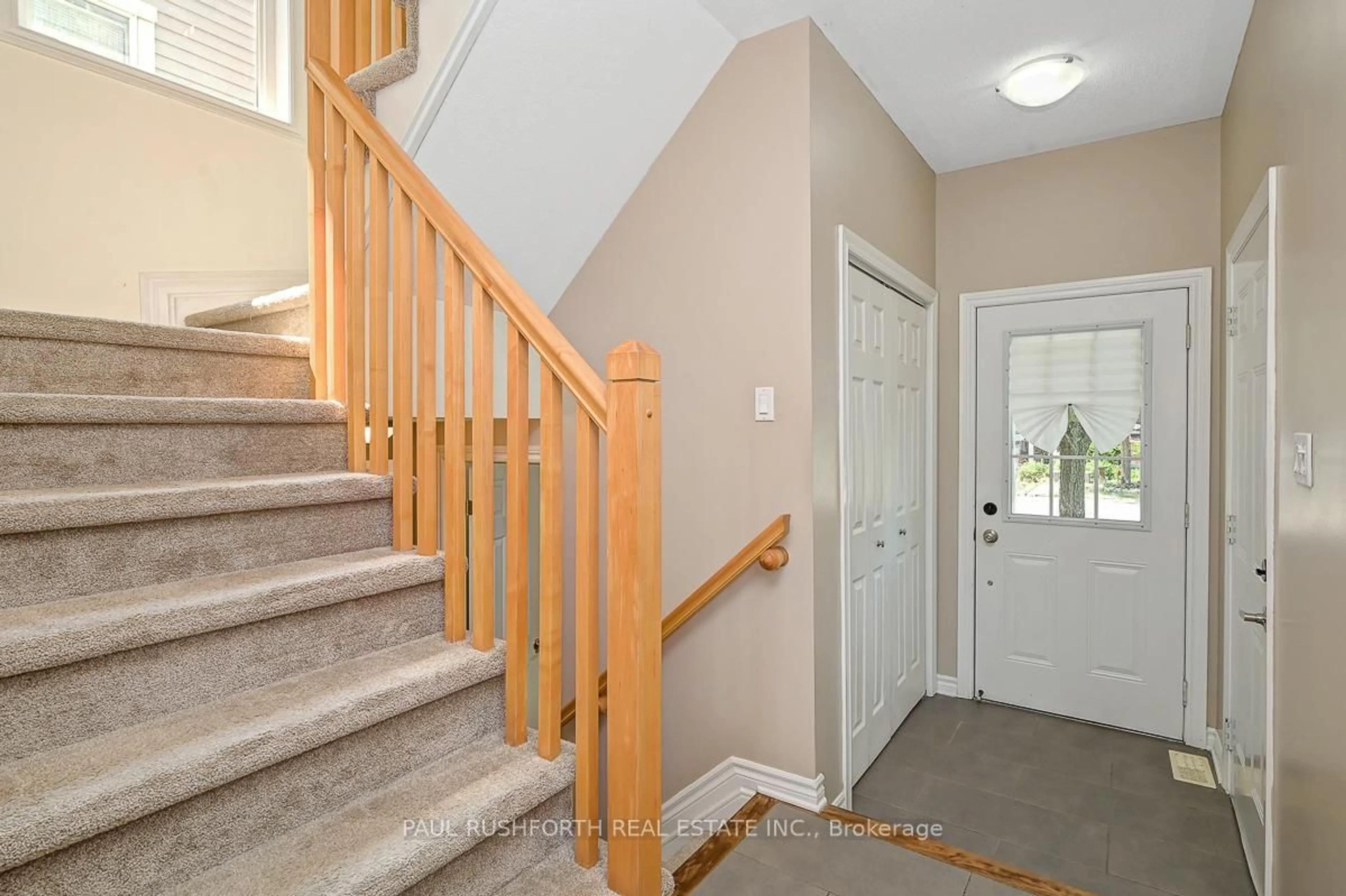 Unknown for 1601 HAYDON Circ, Ottawa Ontario K2J 0K5