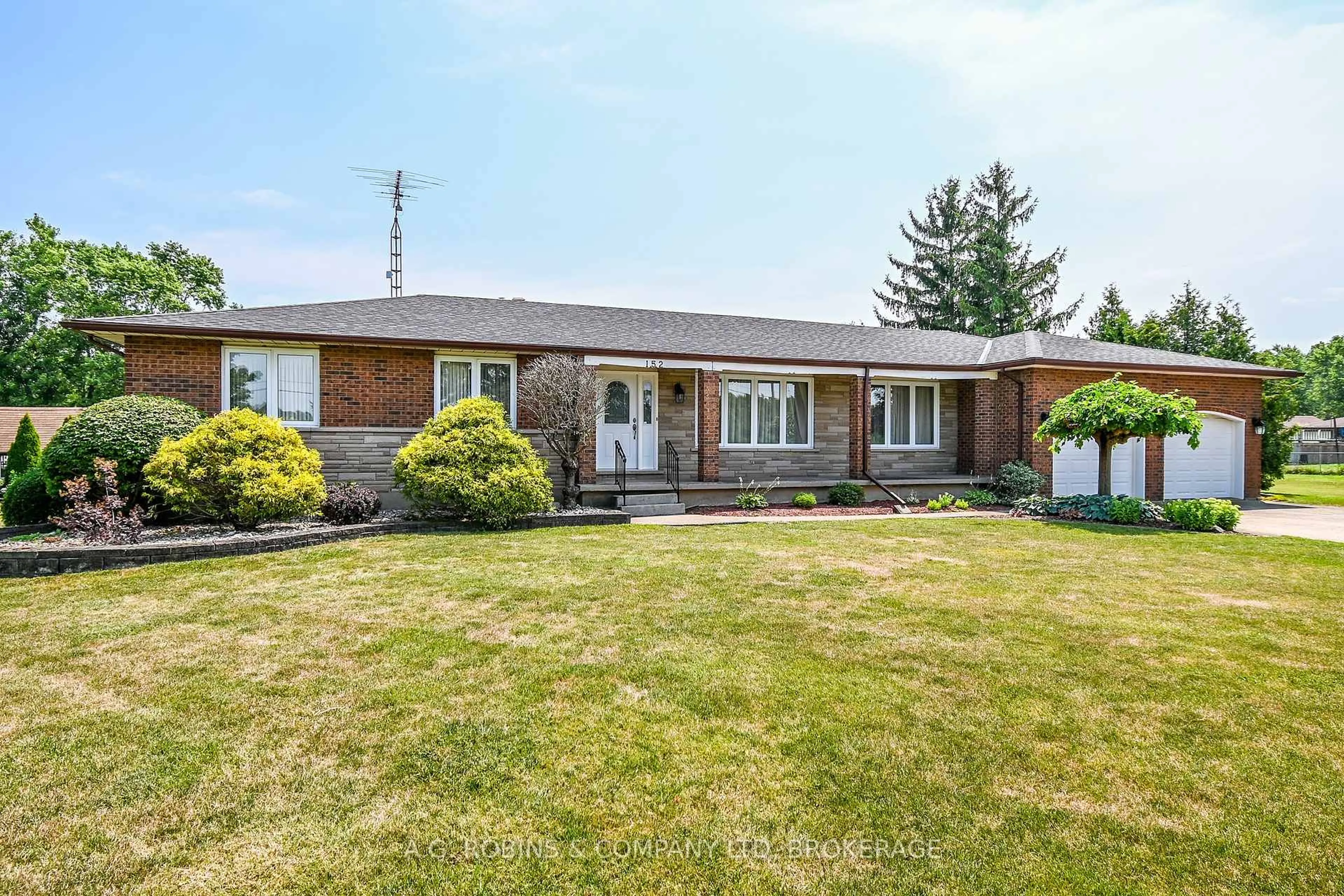 Unknown for 152 Doan's Ridge Rd, Welland Ontario L3B 5N4