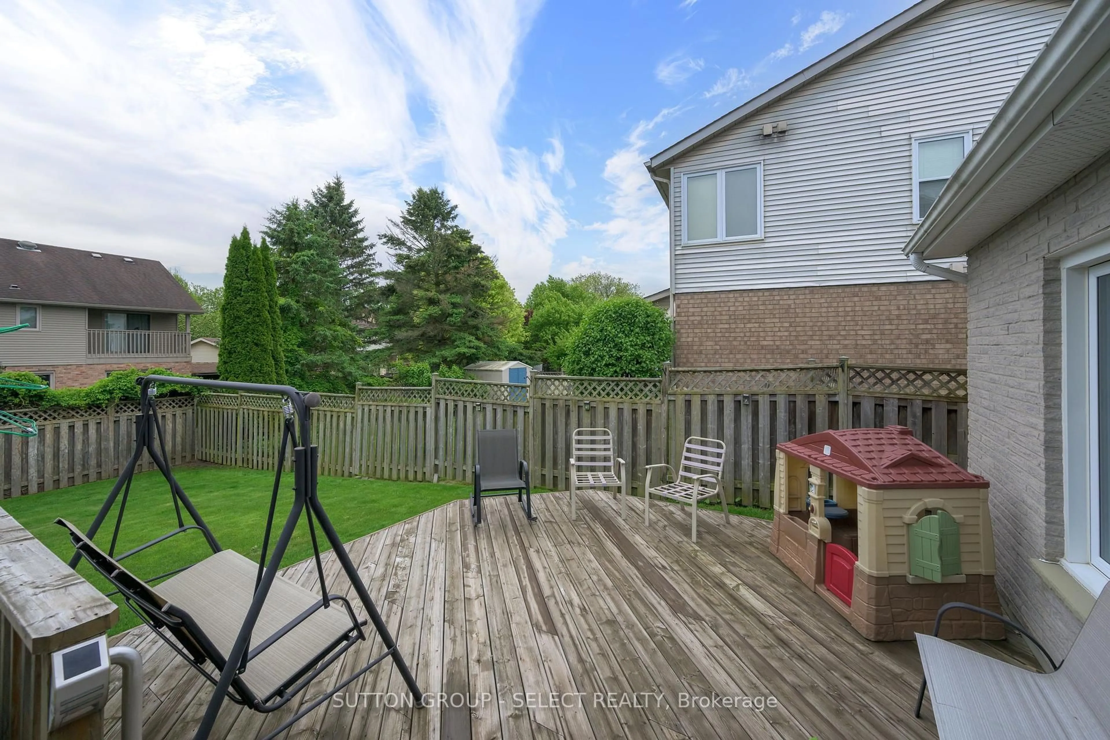 Patio, unknown for 66 Jennifer Rd, London North Ontario N5X 3L6