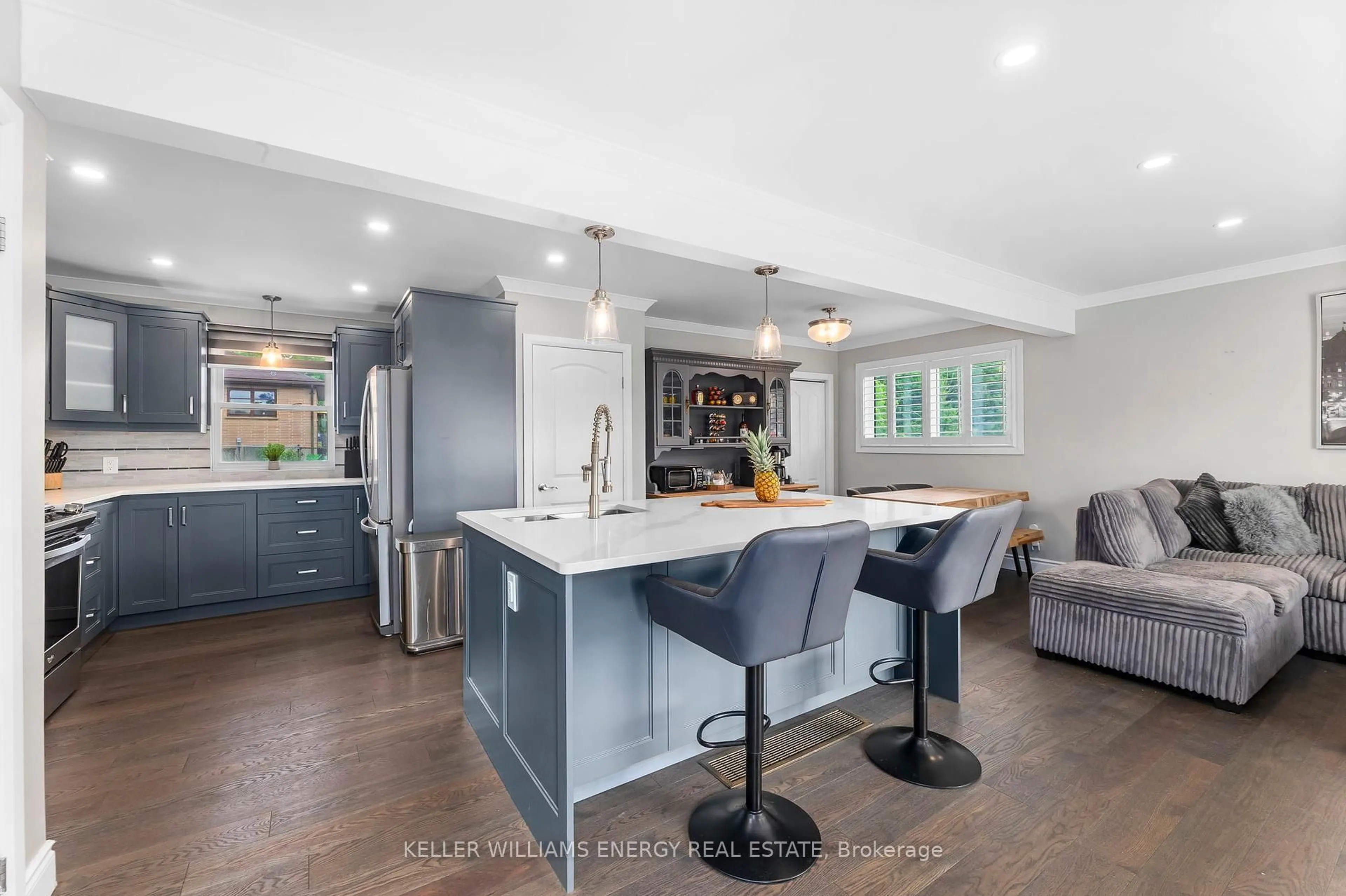 Open concept kitchen, unknown for 1302 Dobbin Ave, Peterborough Central Ontario K9J 6A8