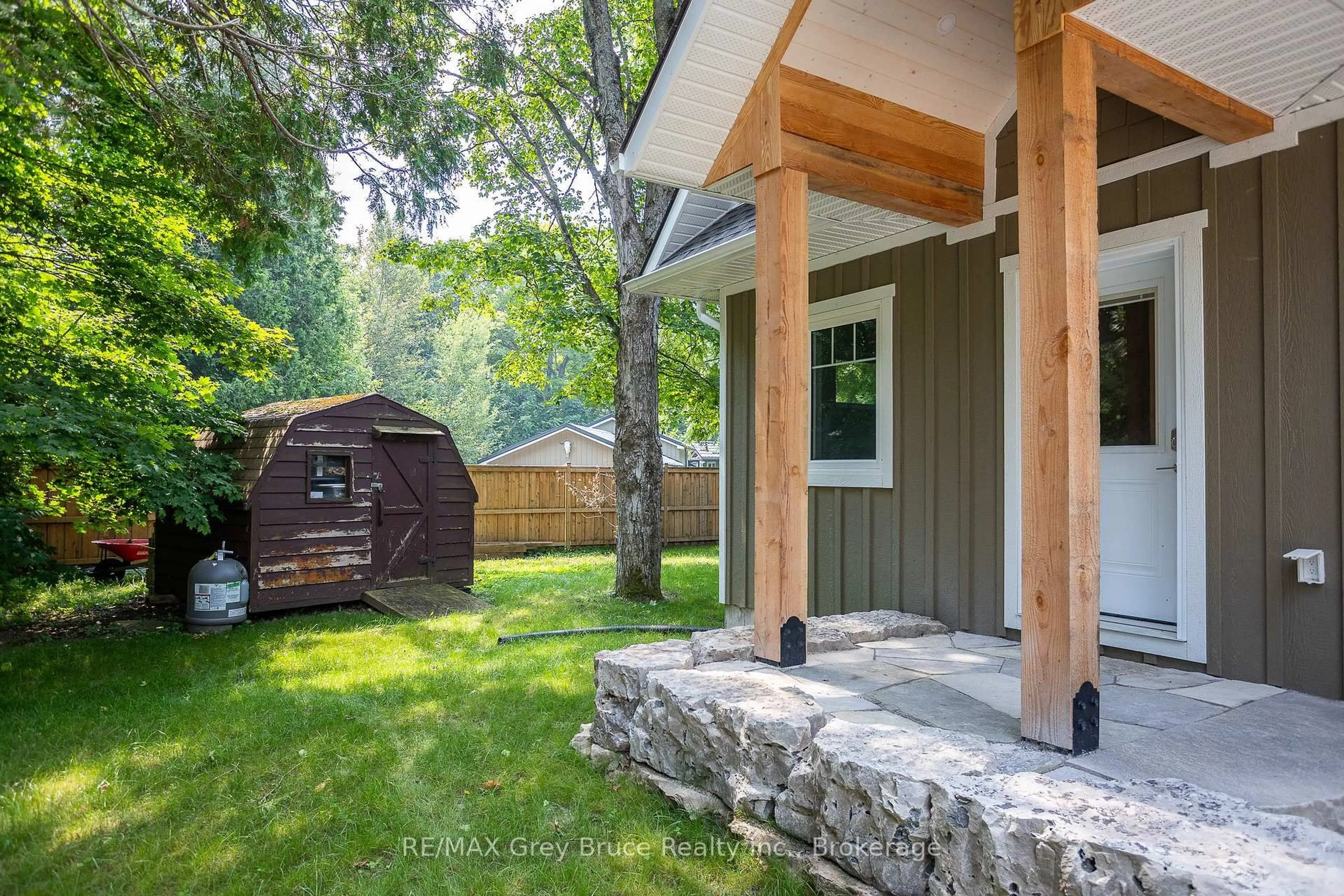 Patio, unknown for 457 Huron Rd Rd, South Bruce Peninsula Ontario N0H 2T0