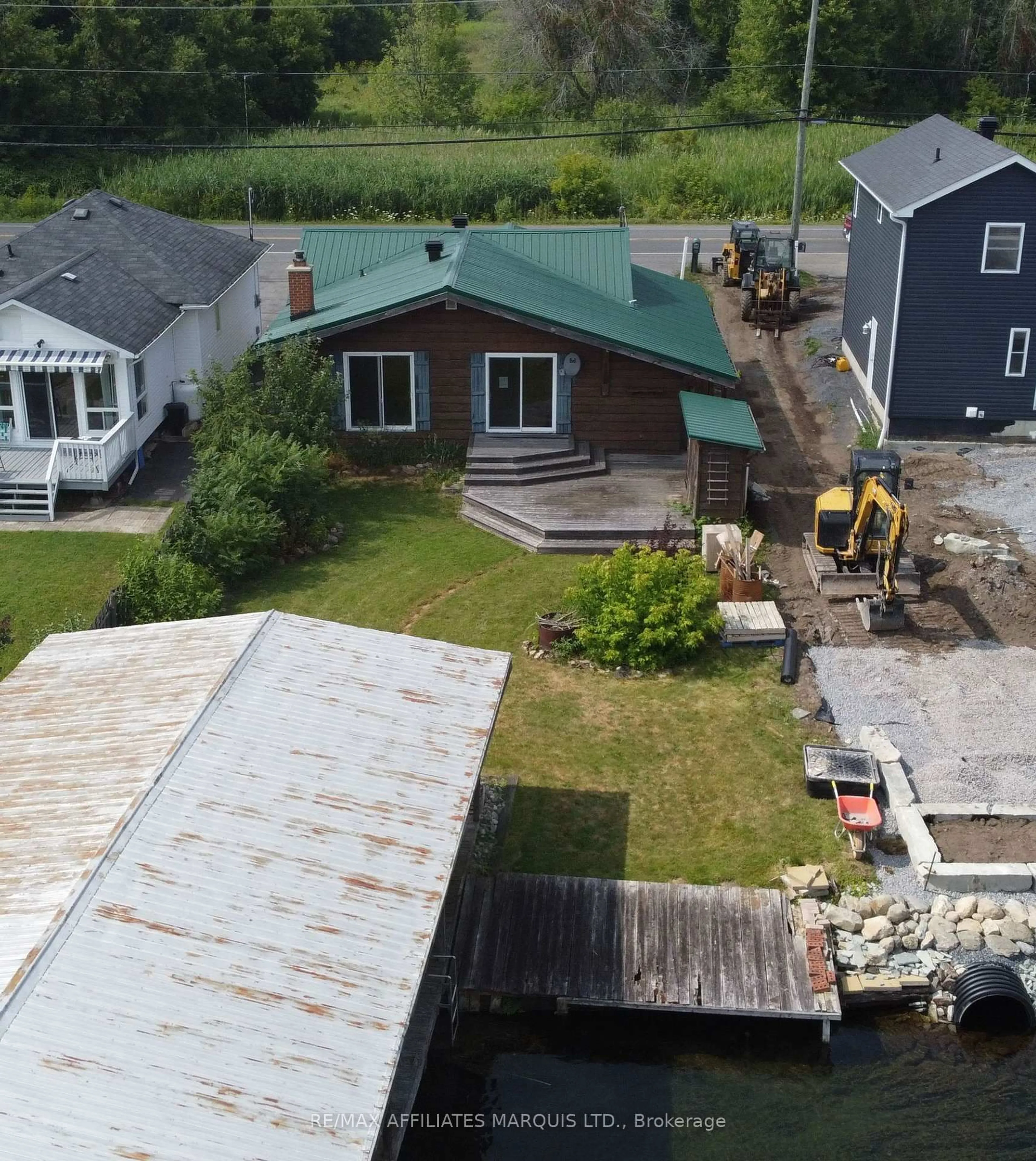 A pic from outside/outdoor area/front of a property/back of a property/a pic from drone, unknown for 18992 County Rd 2 Rd, South Glengarry Ontario K6H 5R5