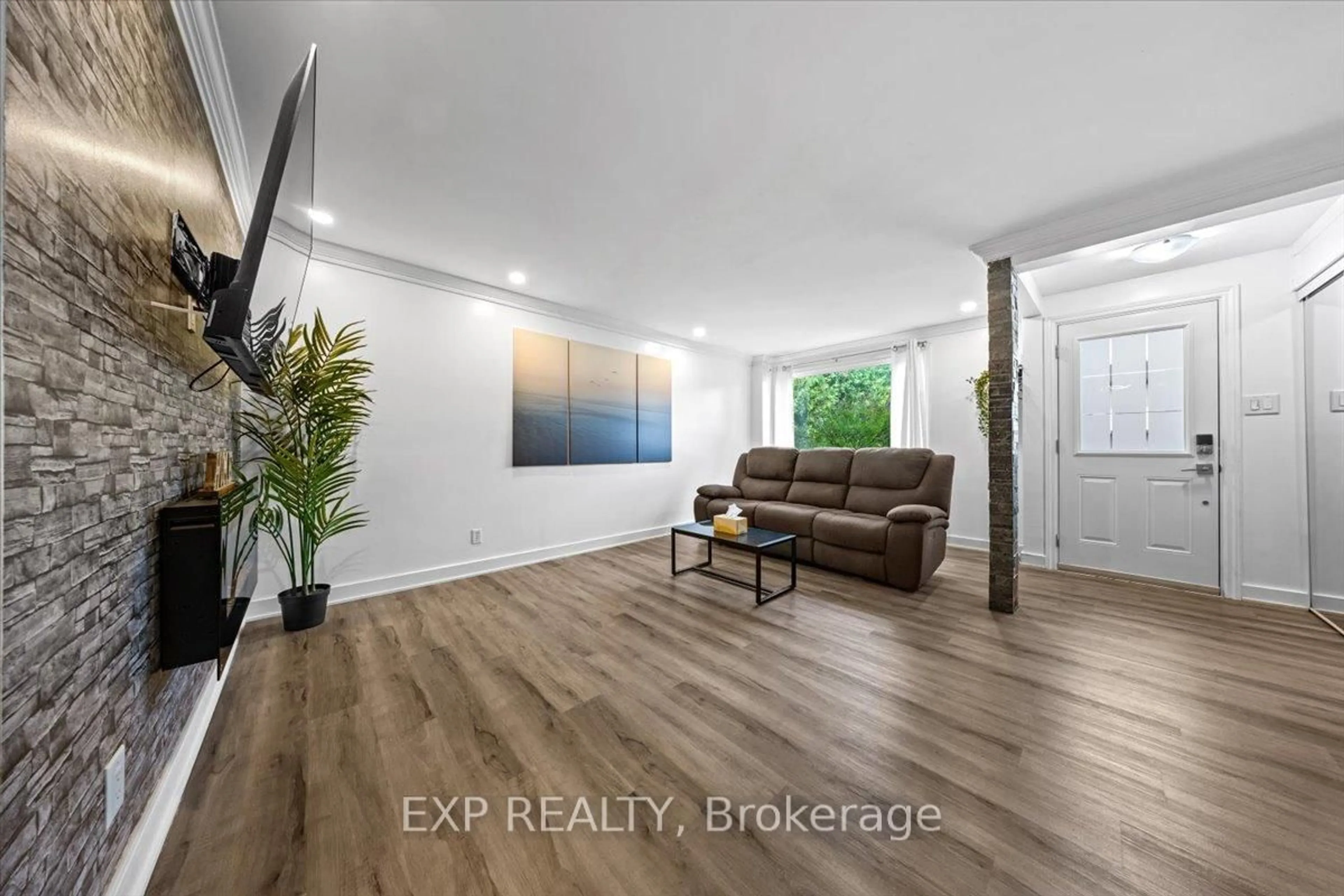 A pic of a room for 1448 Bethamy Lane, Ottawa Ontario K1J 8P6